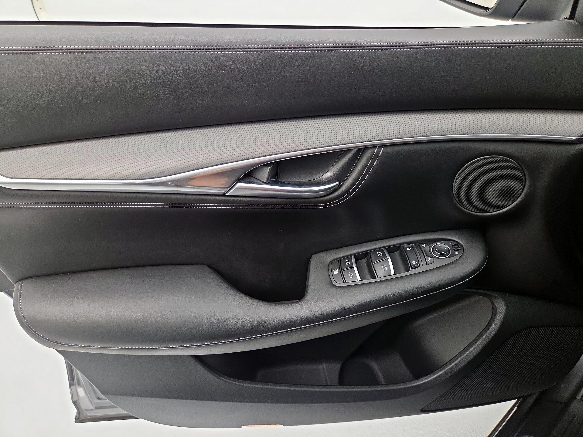 Thumbnail: 2023 INFINITI QX55 - 12