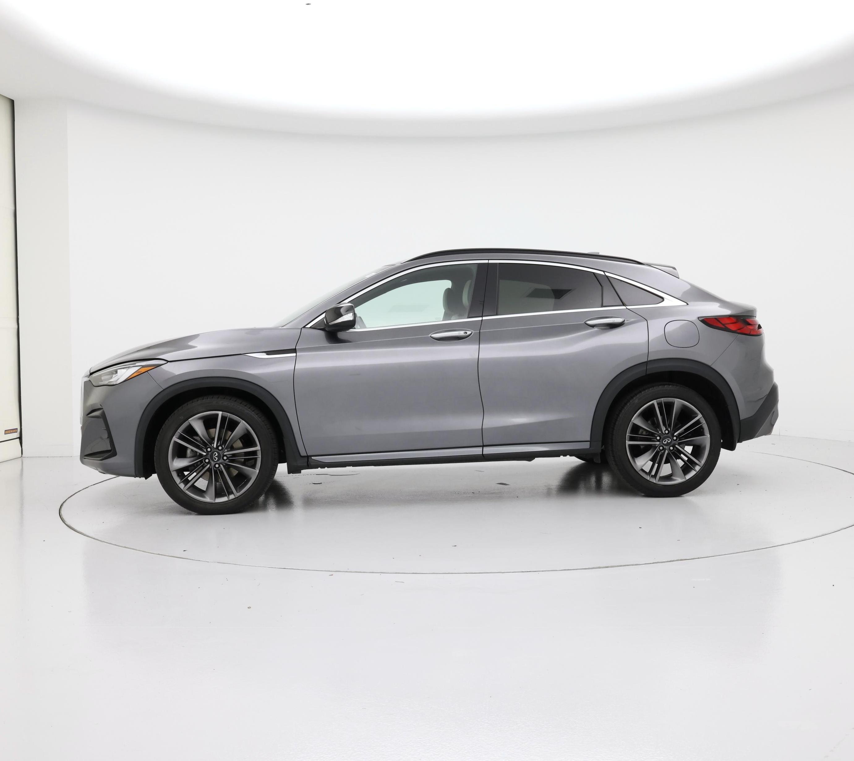 Thumbnail: 2023 INFINITI QX55 - 3