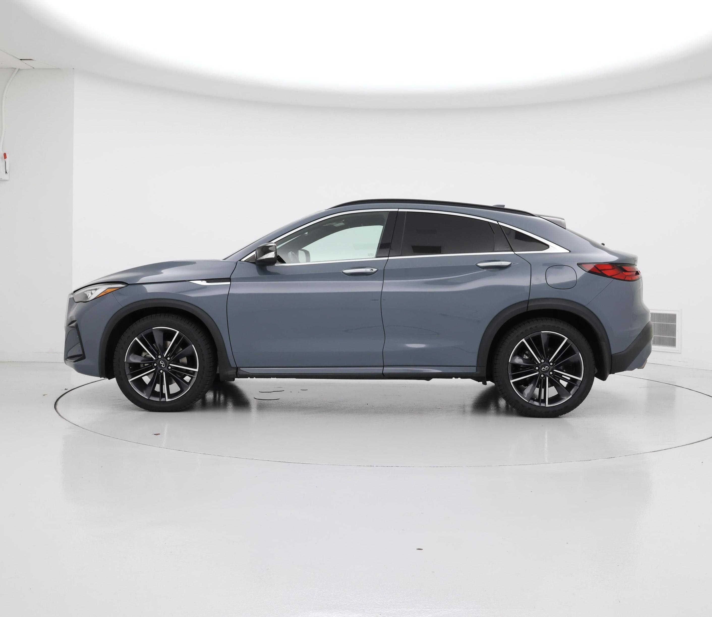 Thumbnail: 2023 INFINITI QX55 - 3