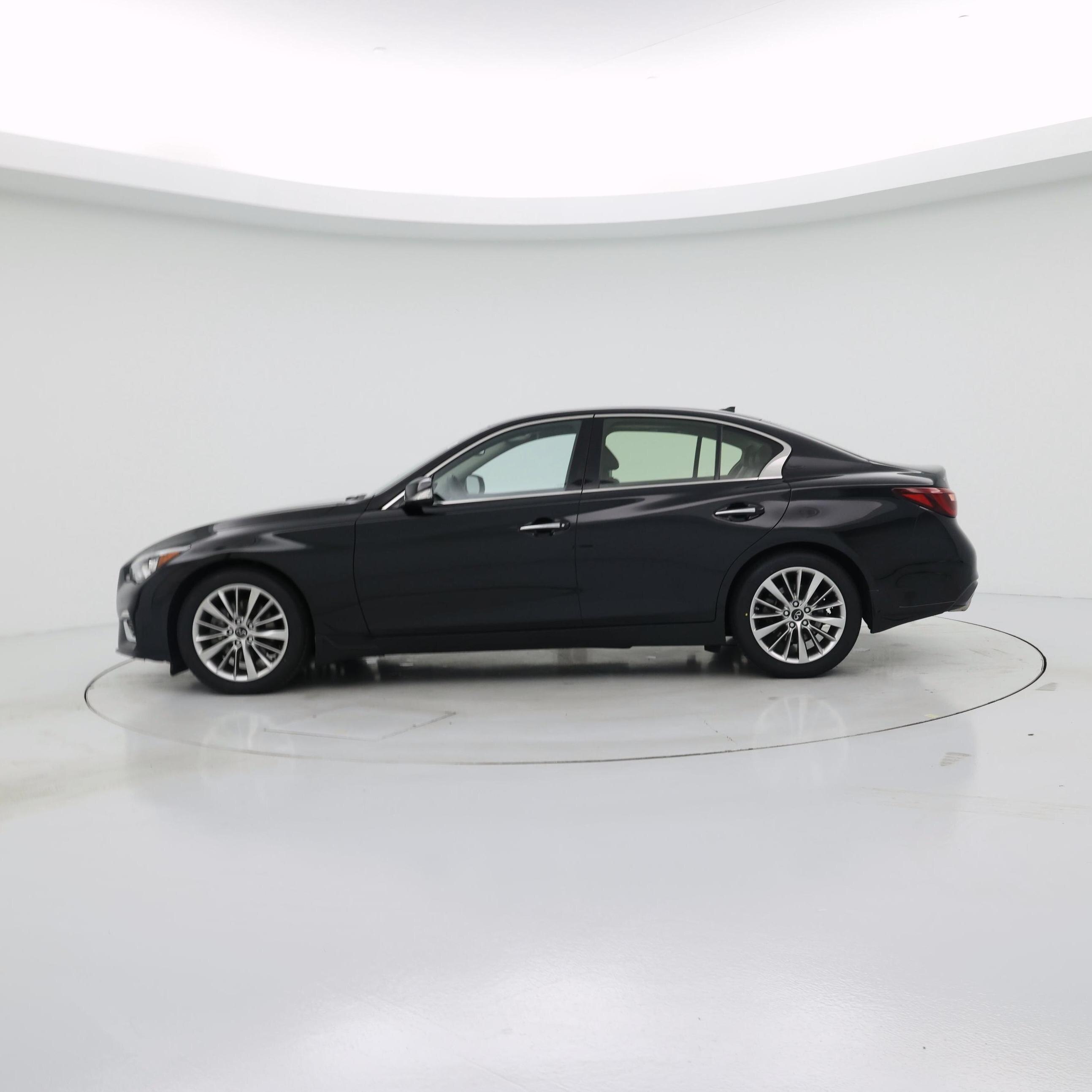 Thumbnail: 2023 INFINITI Q50 - 3