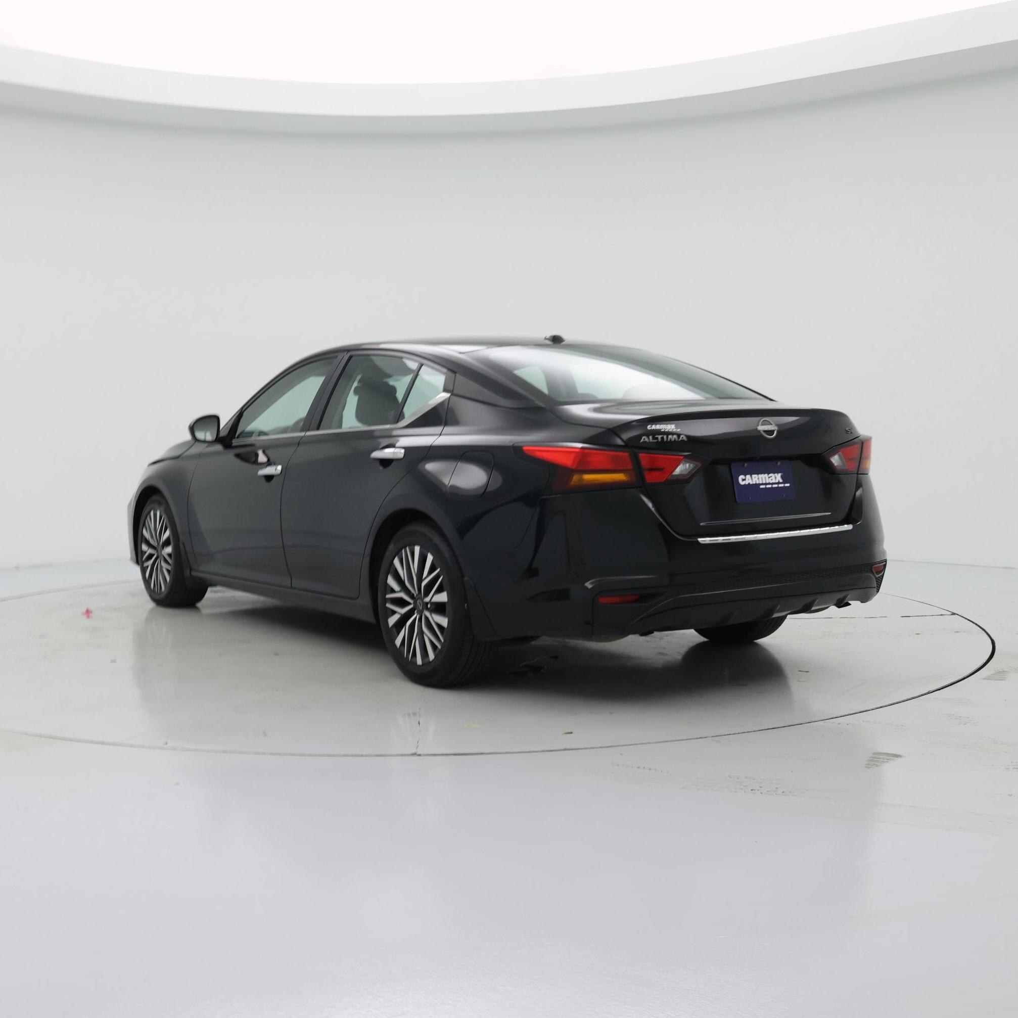 Thumbnail: 2023 Nissan Altima - 2