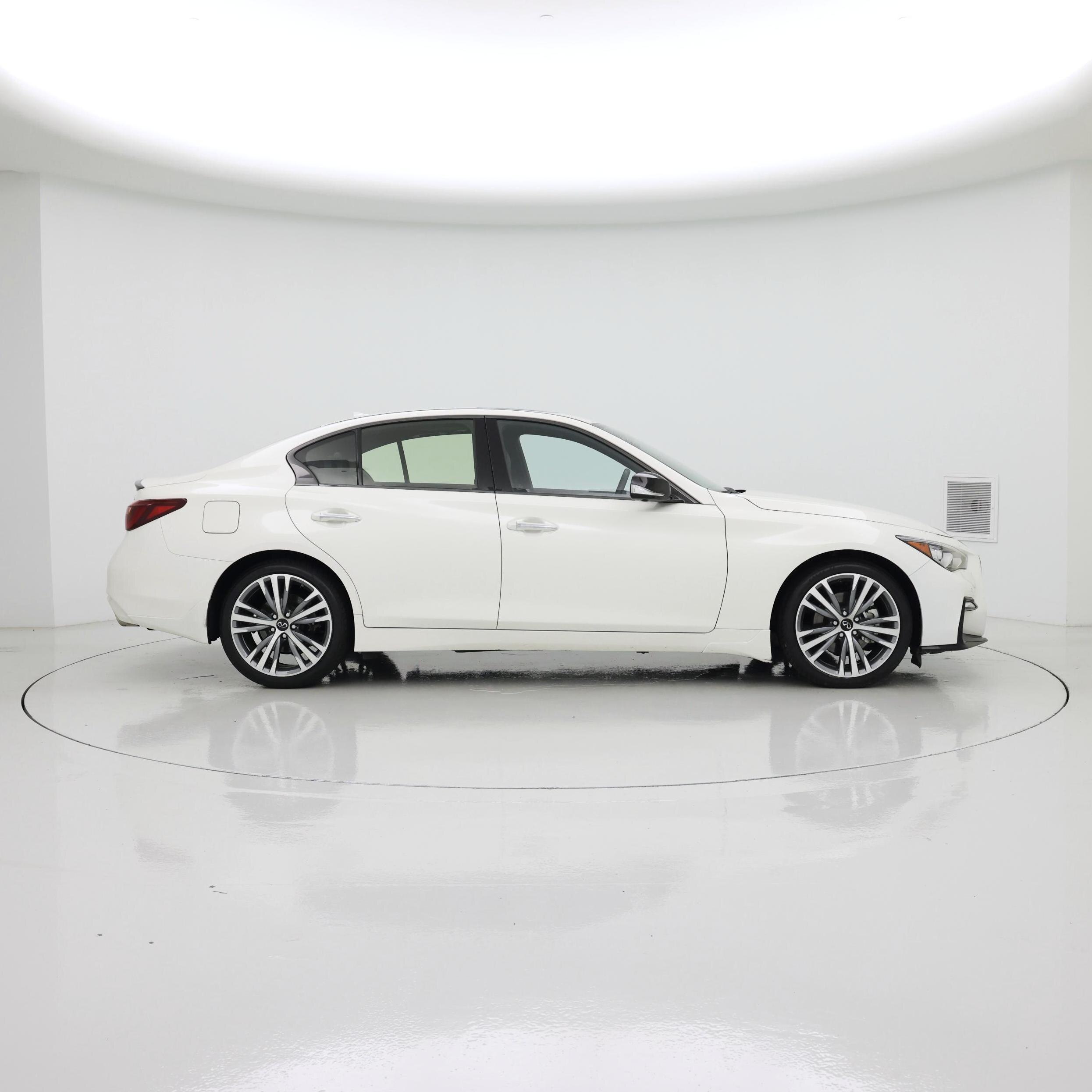 Thumbnail: 2023 INFINITI Q50 - 7