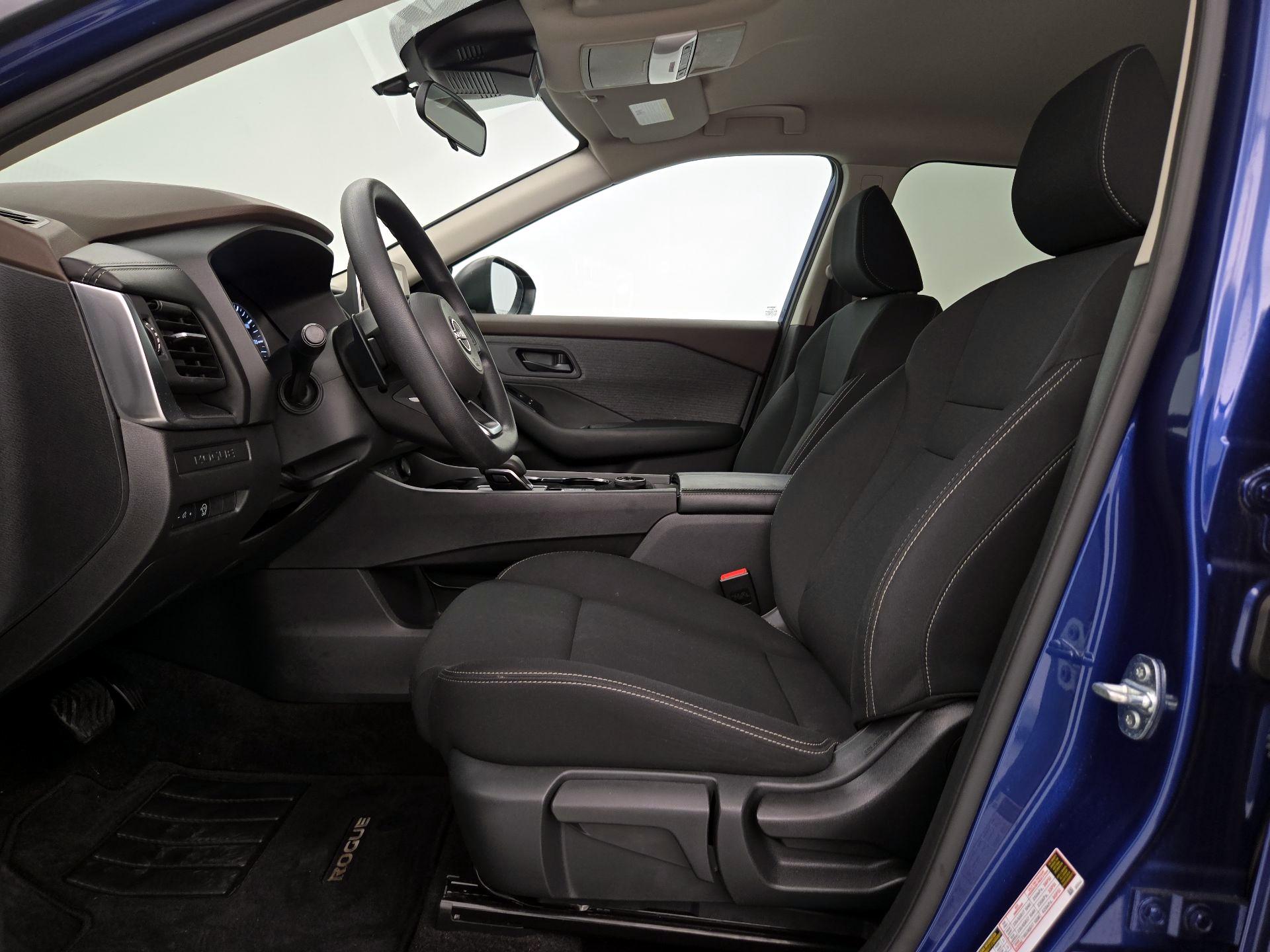 Thumbnail: 2023 Nissan Rogue - 11
