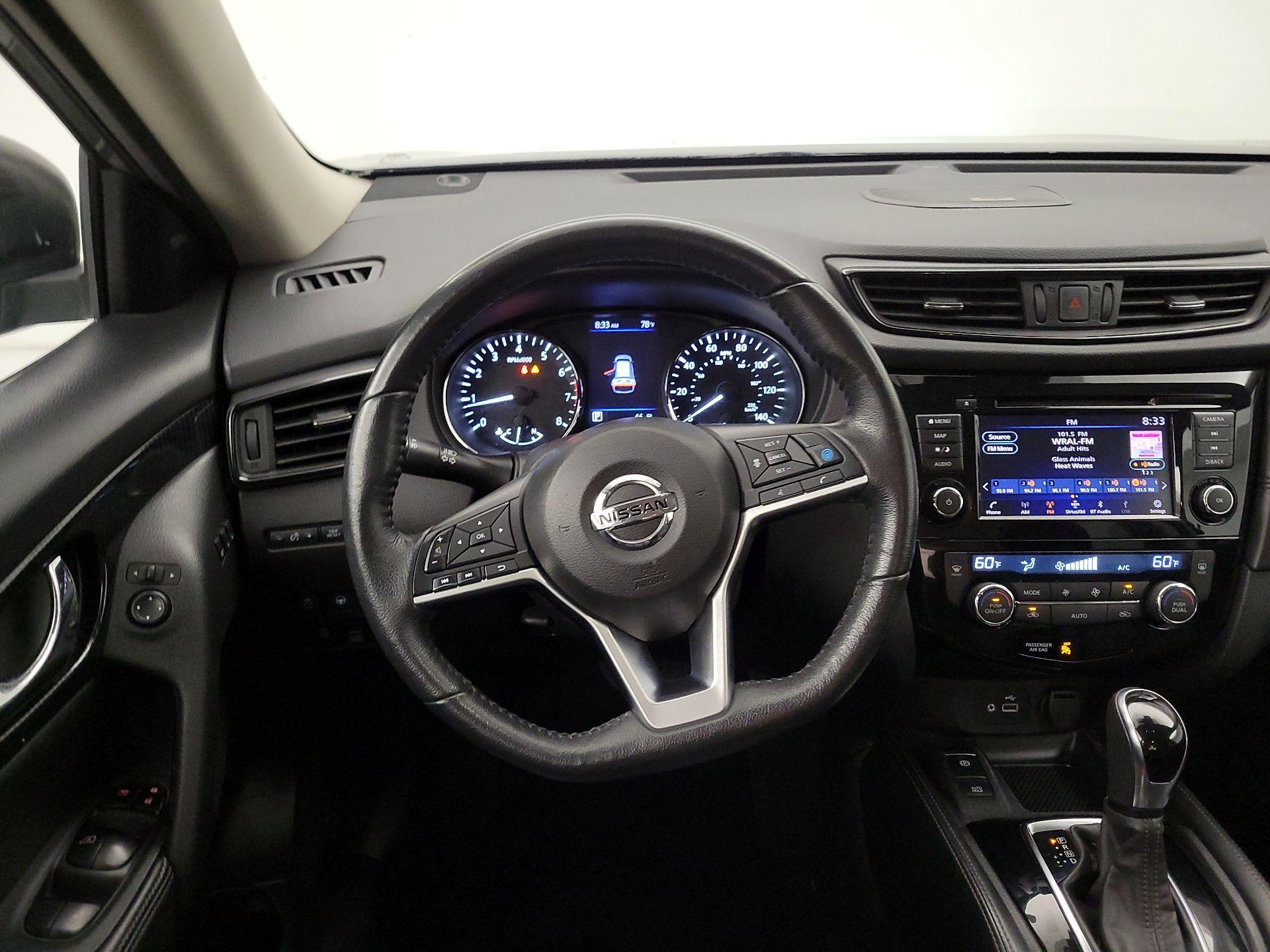 Thumbnail: 2020 Nissan Rogue - 10