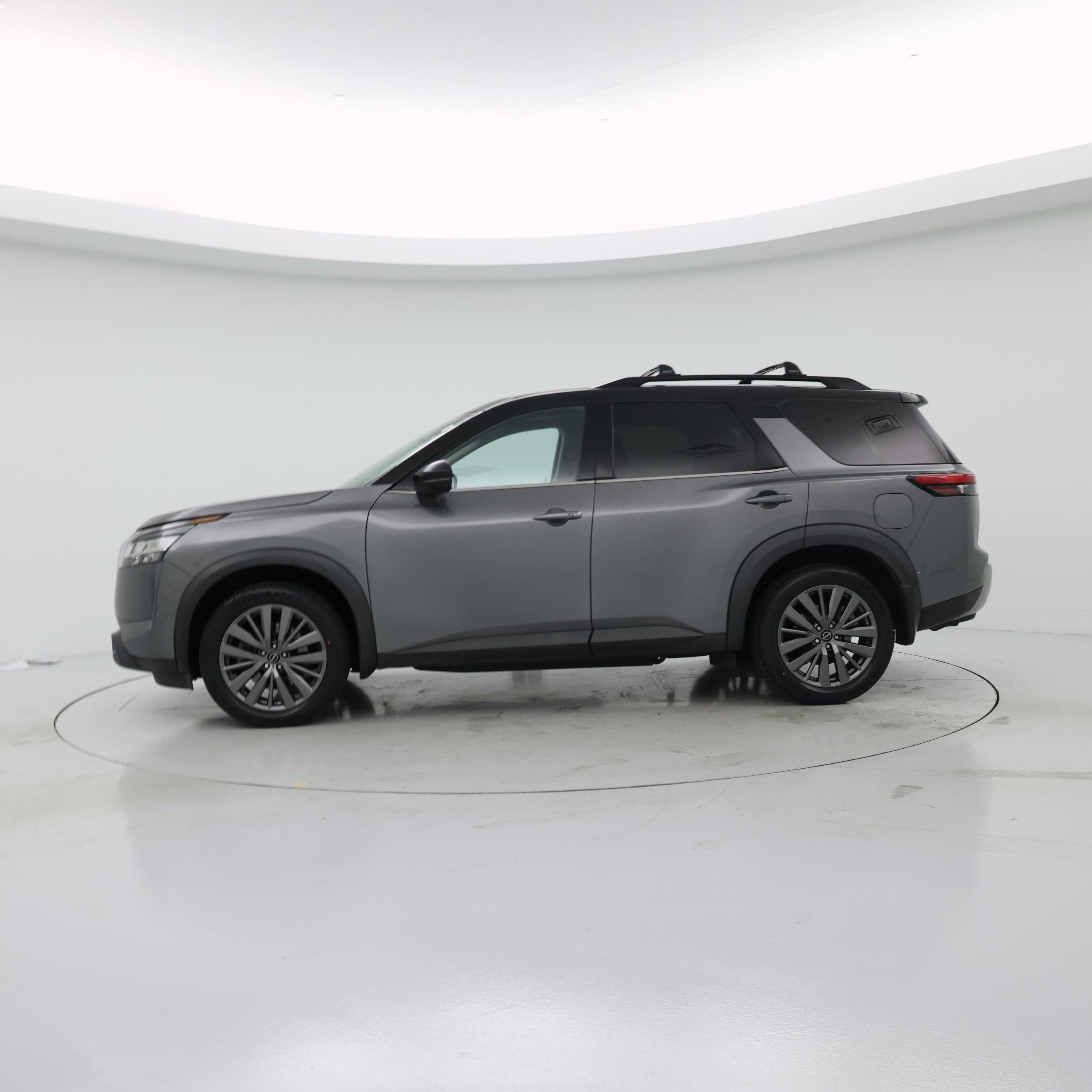 Thumbnail: 2023 Nissan Pathfinder - 3