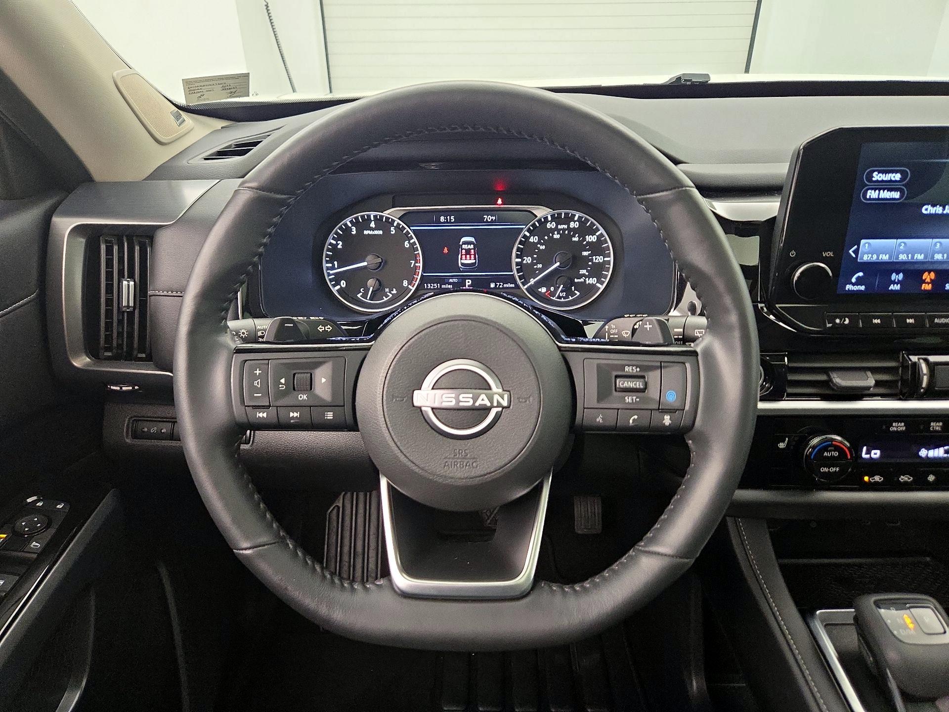 Thumbnail: 2023 Nissan Pathfinder - 10