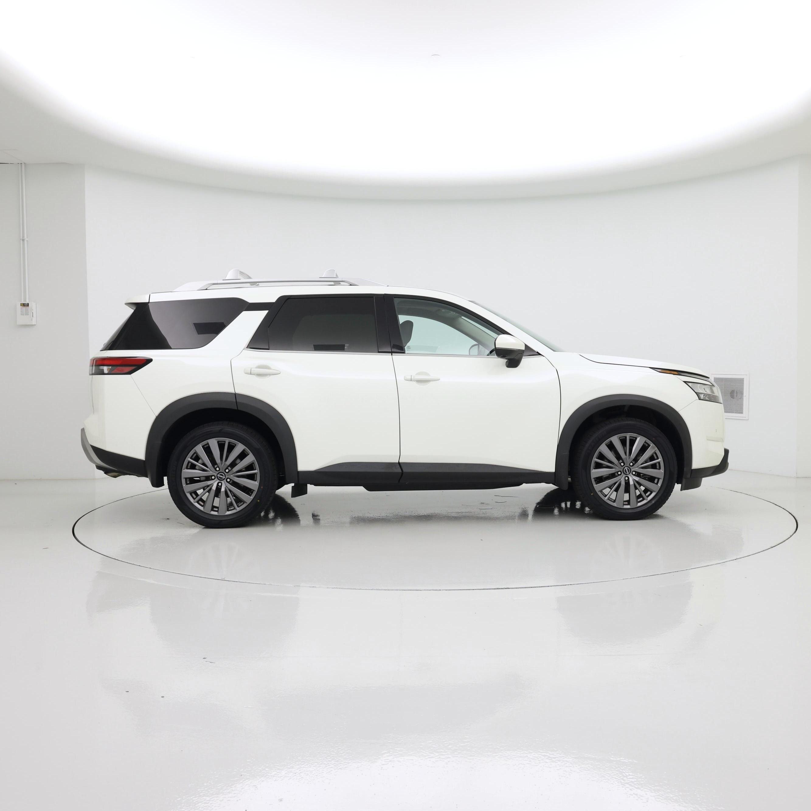 Thumbnail: 2023 Nissan Pathfinder - 7