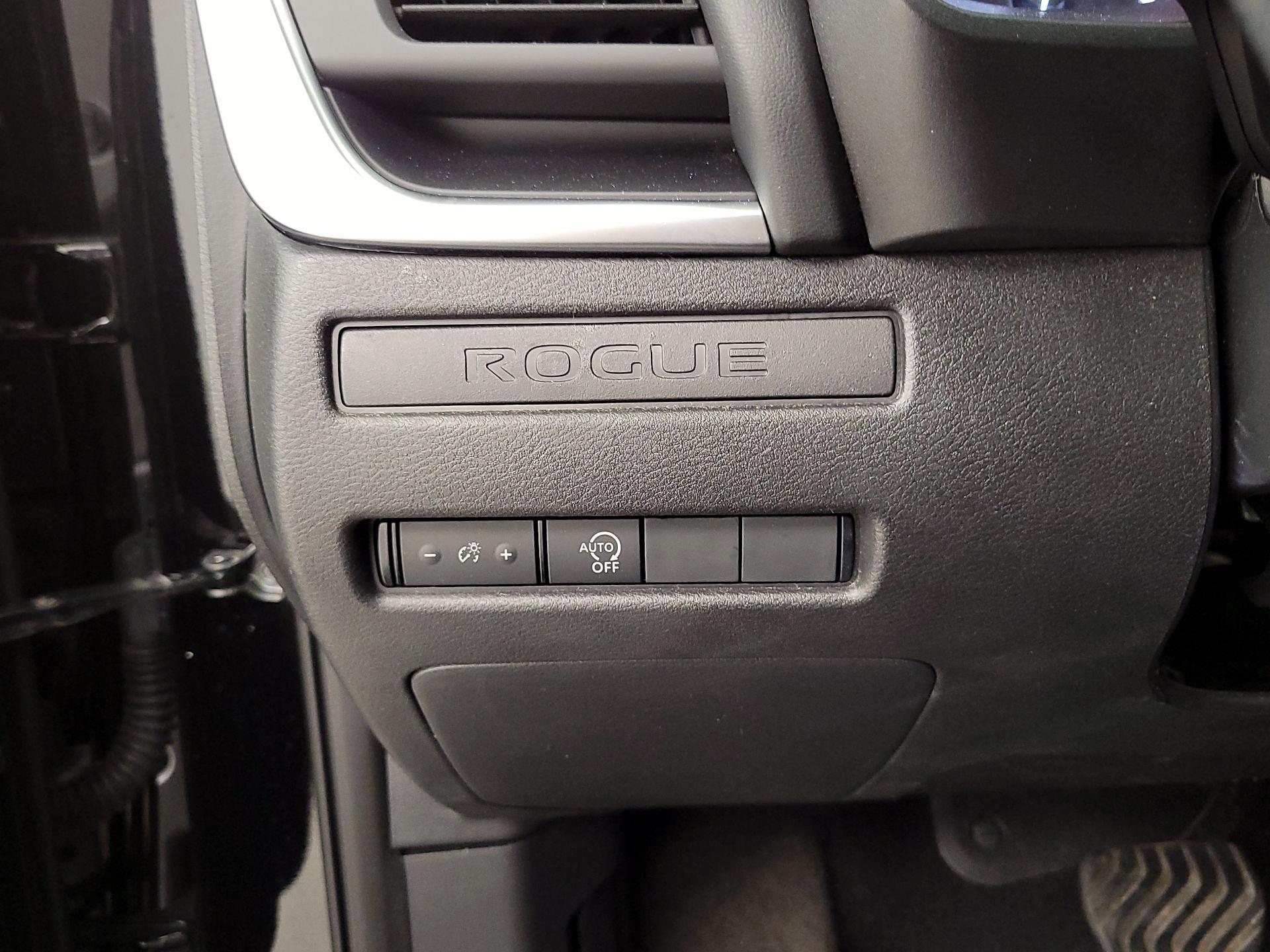 Thumbnail: 2023 Nissan Rogue - 13