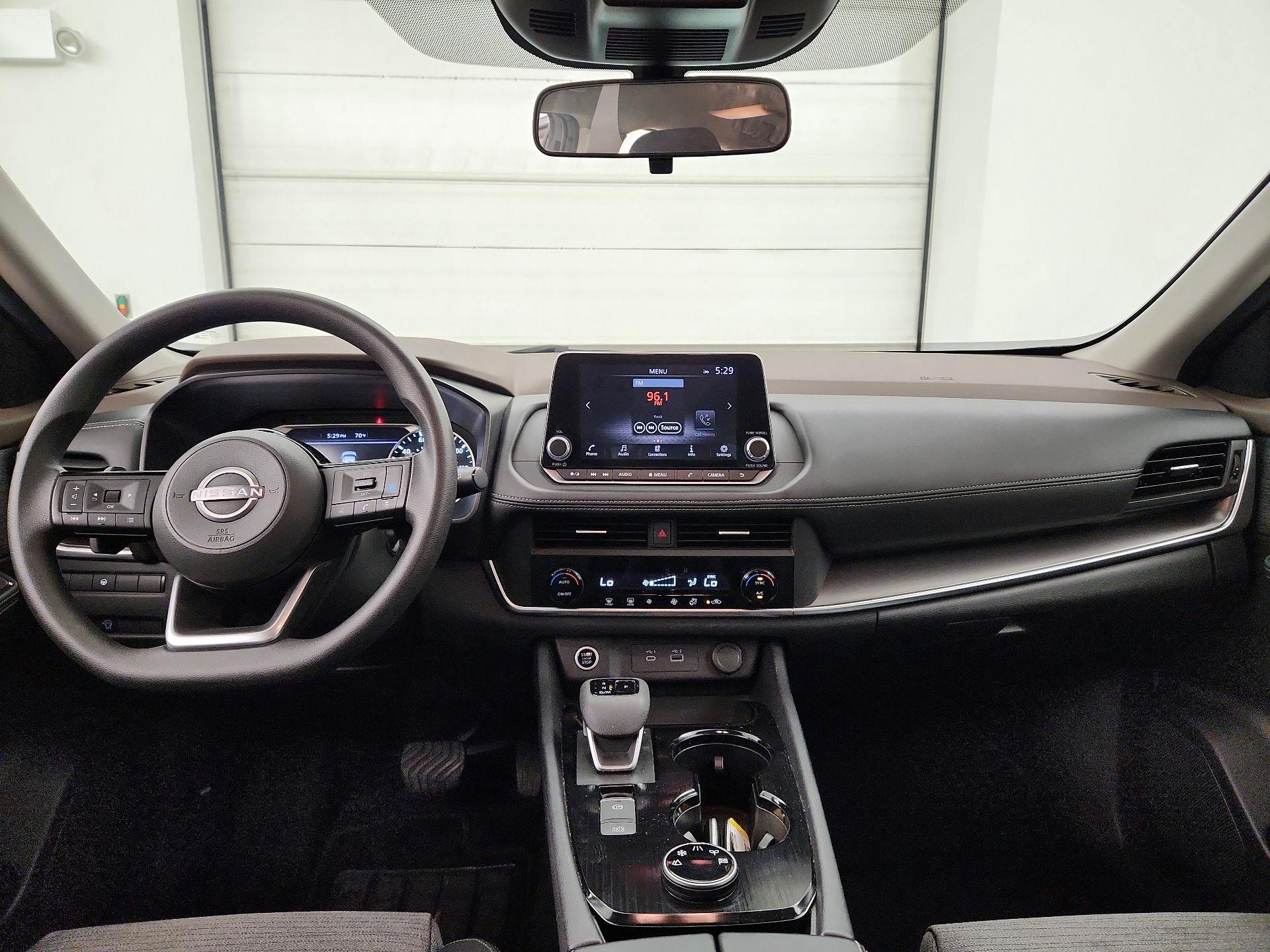 Thumbnail: 2023 Nissan Rogue - 9
