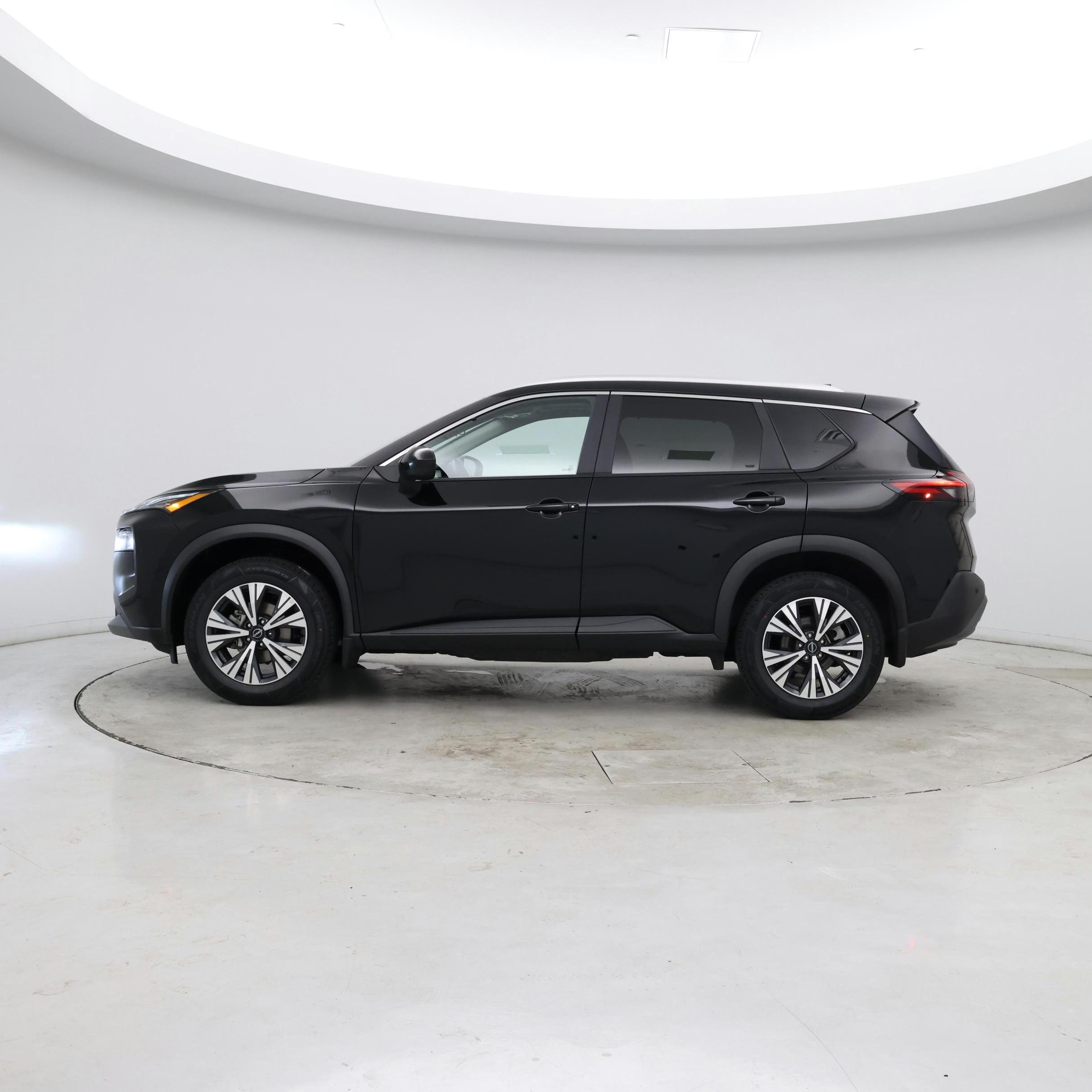Thumbnail: 2023 Nissan Rogue - 4