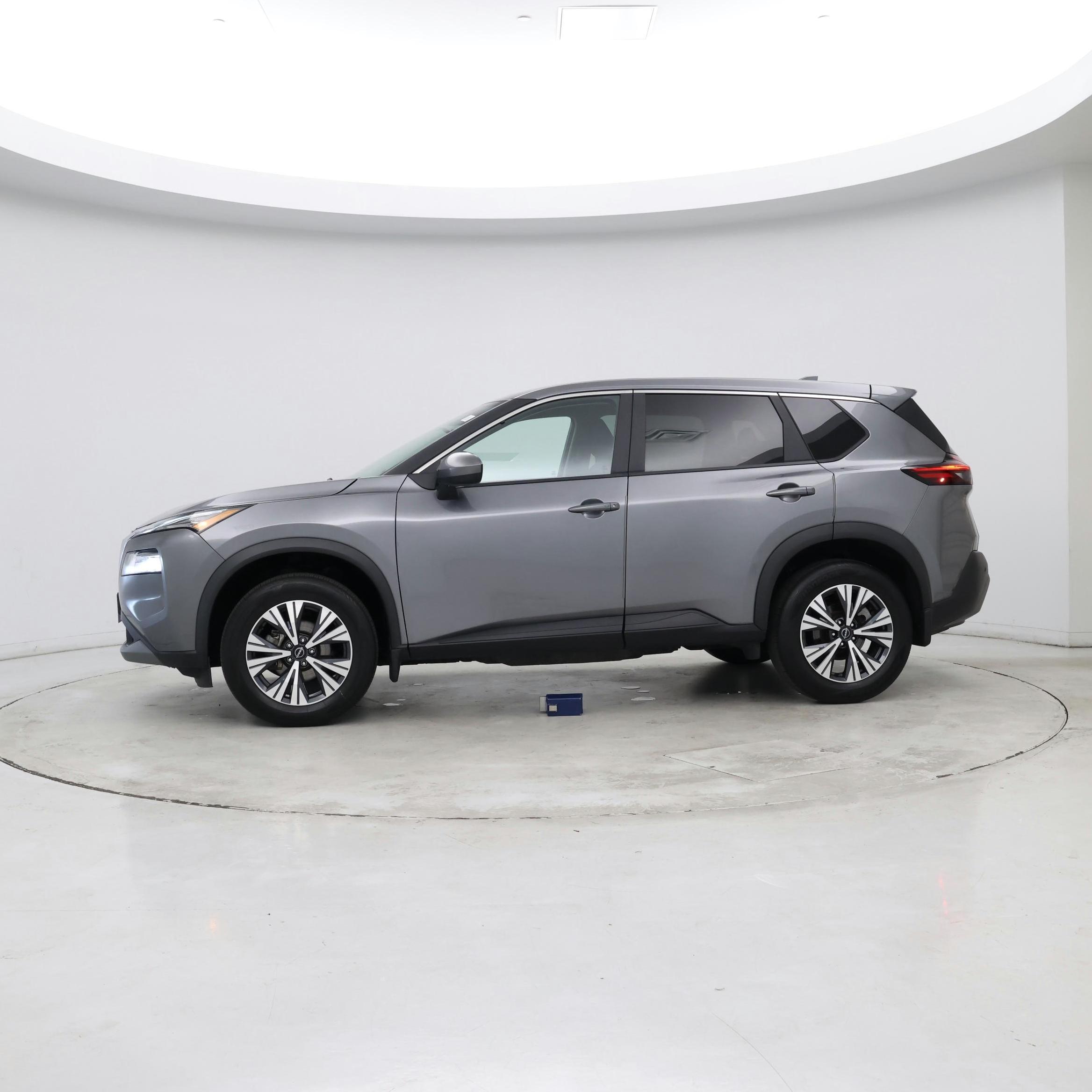 Thumbnail: 2023 Nissan Rogue - 2