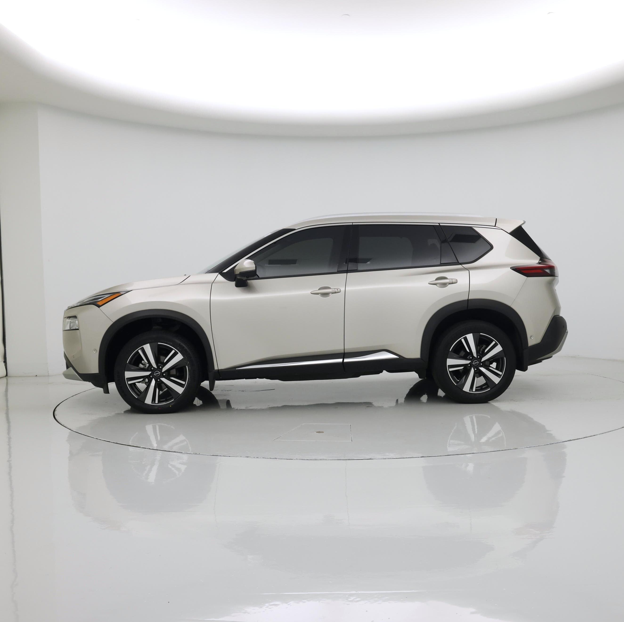 Thumbnail: 2023 Nissan Rogue - 3