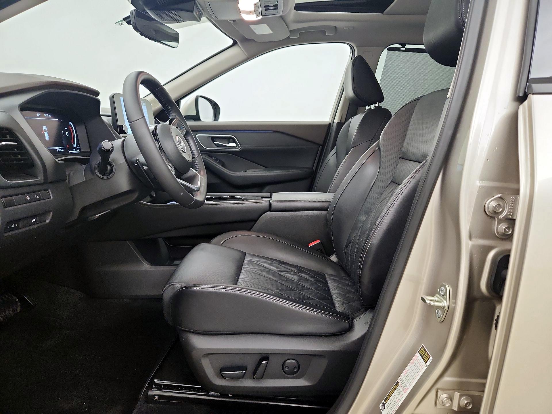 Thumbnail: 2023 Nissan Rogue - 11