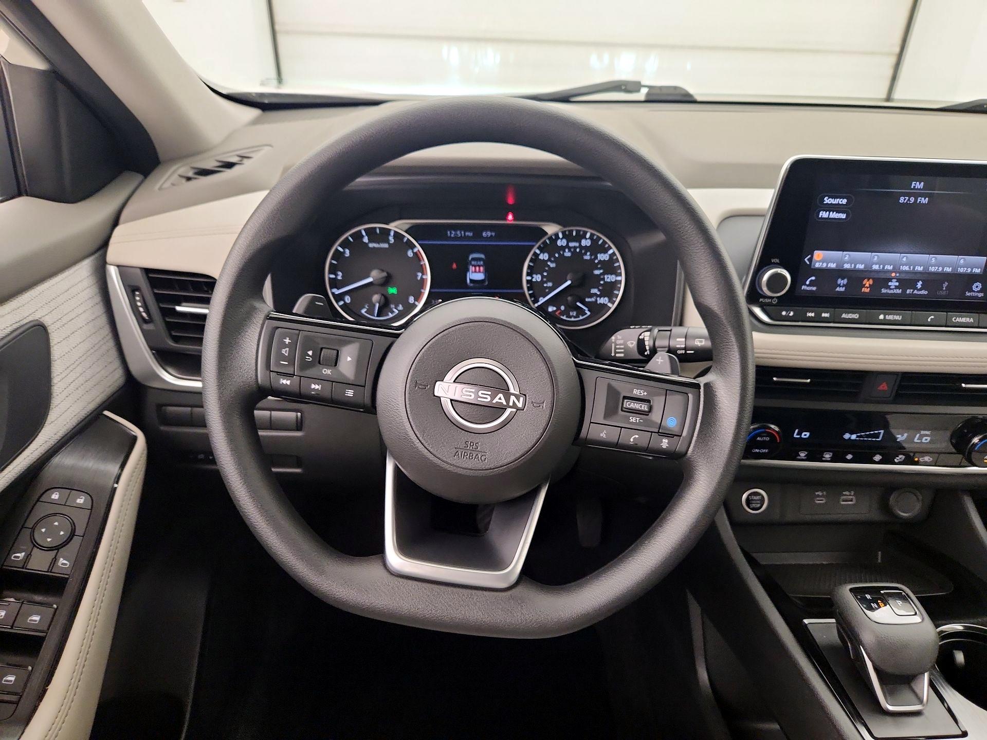 Thumbnail: 2023 Nissan Rogue - 10