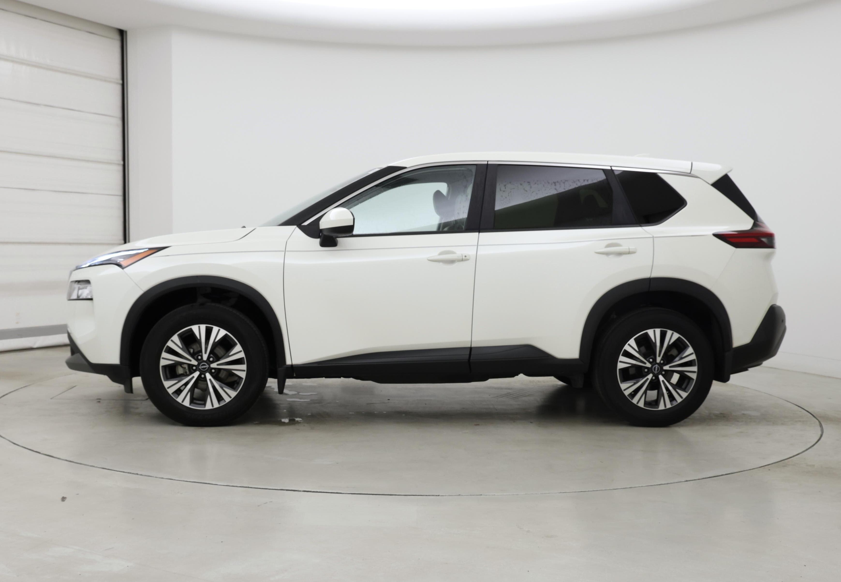 Thumbnail: 2023 Nissan Rogue - 3