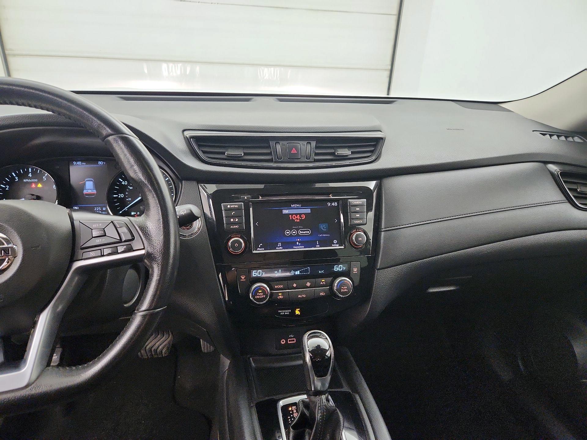 Thumbnail: 2020 Nissan Rogue - 9