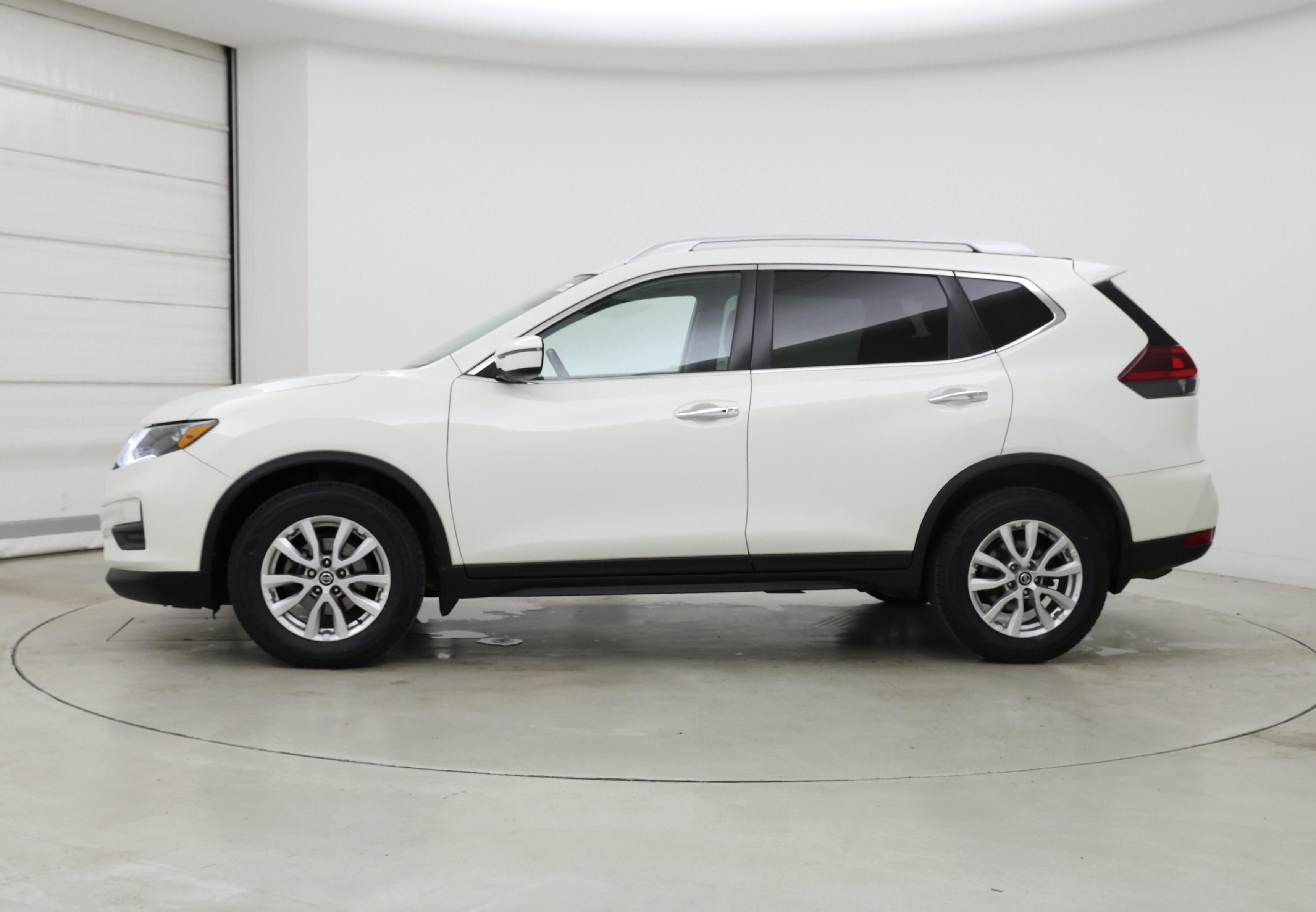 Thumbnail: 2020 Nissan Rogue - 3