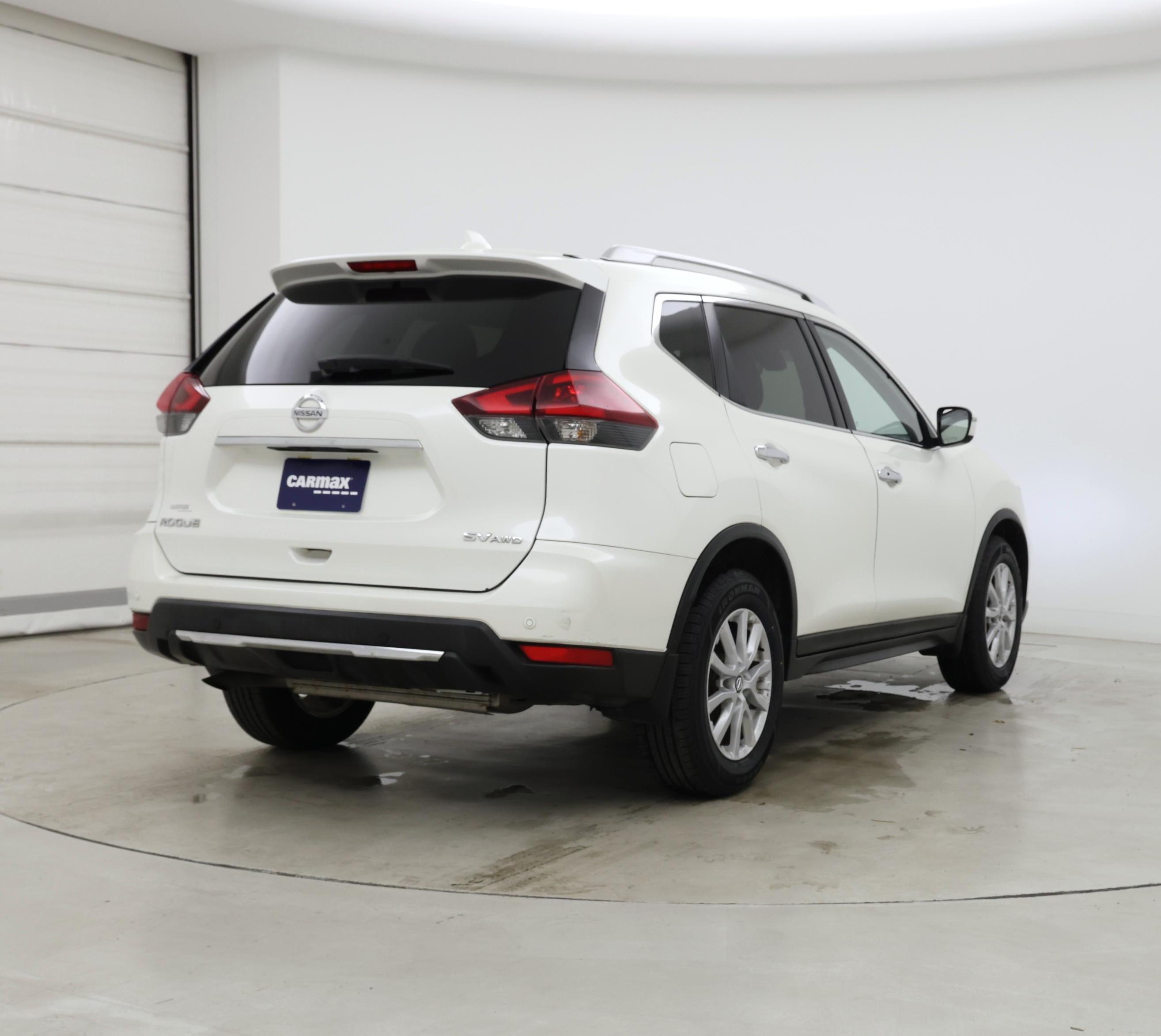 Thumbnail: 2020 Nissan Rogue - 8