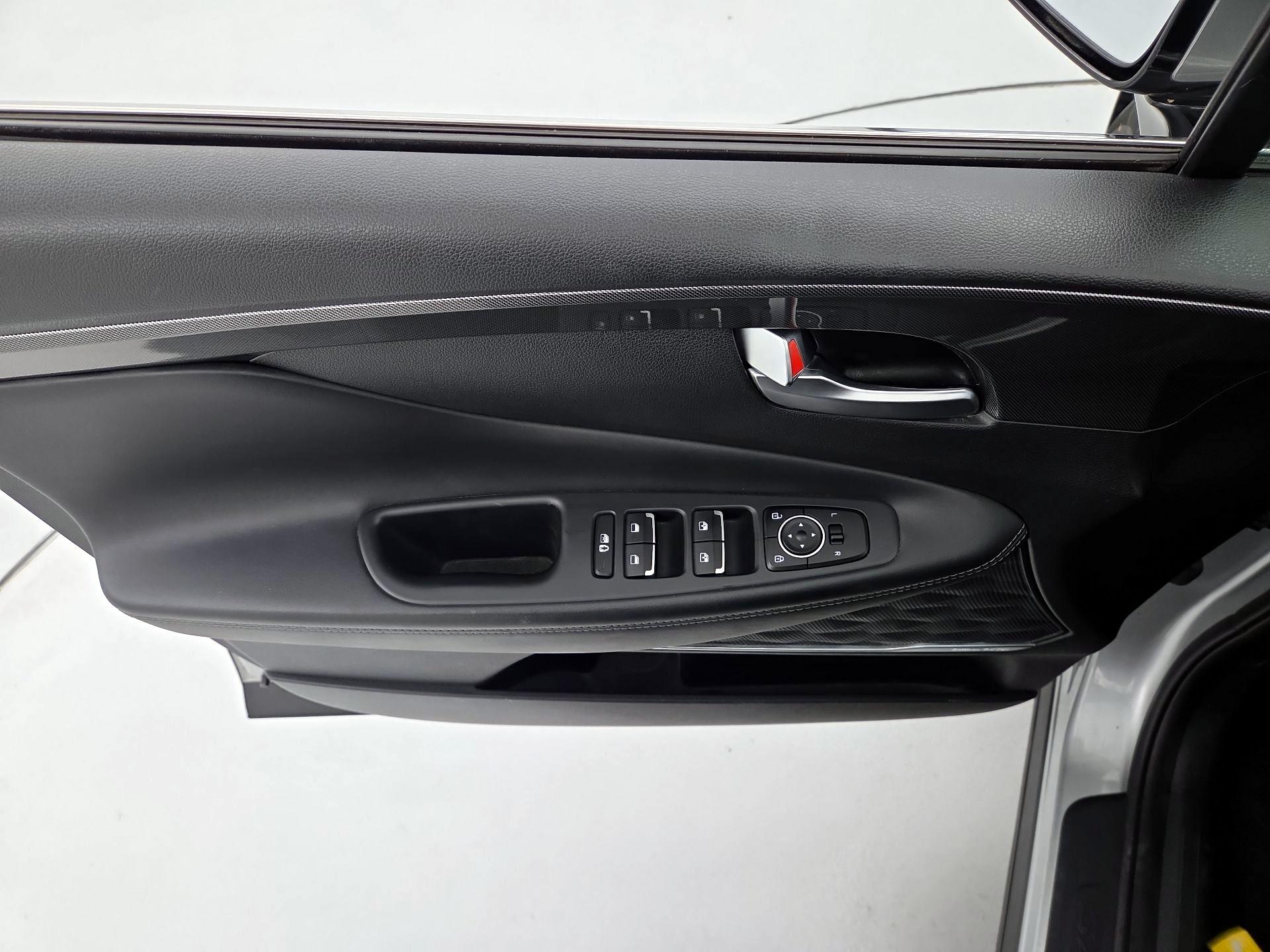 Thumbnail: 2023 Hyundai Santa Fe - 12