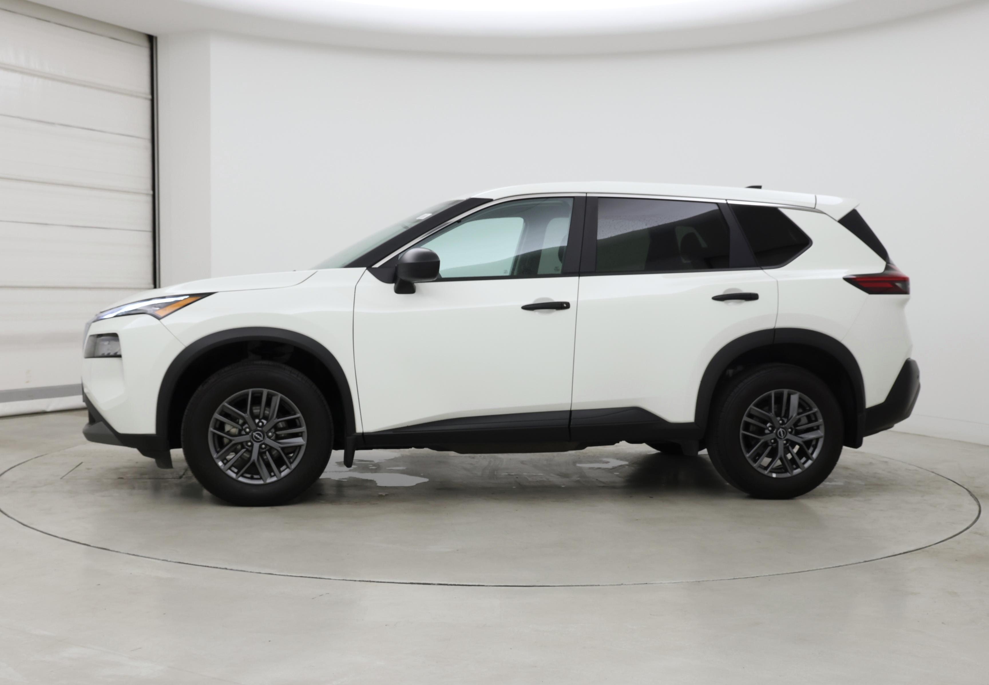 Thumbnail: 2023 Nissan Rogue - 3