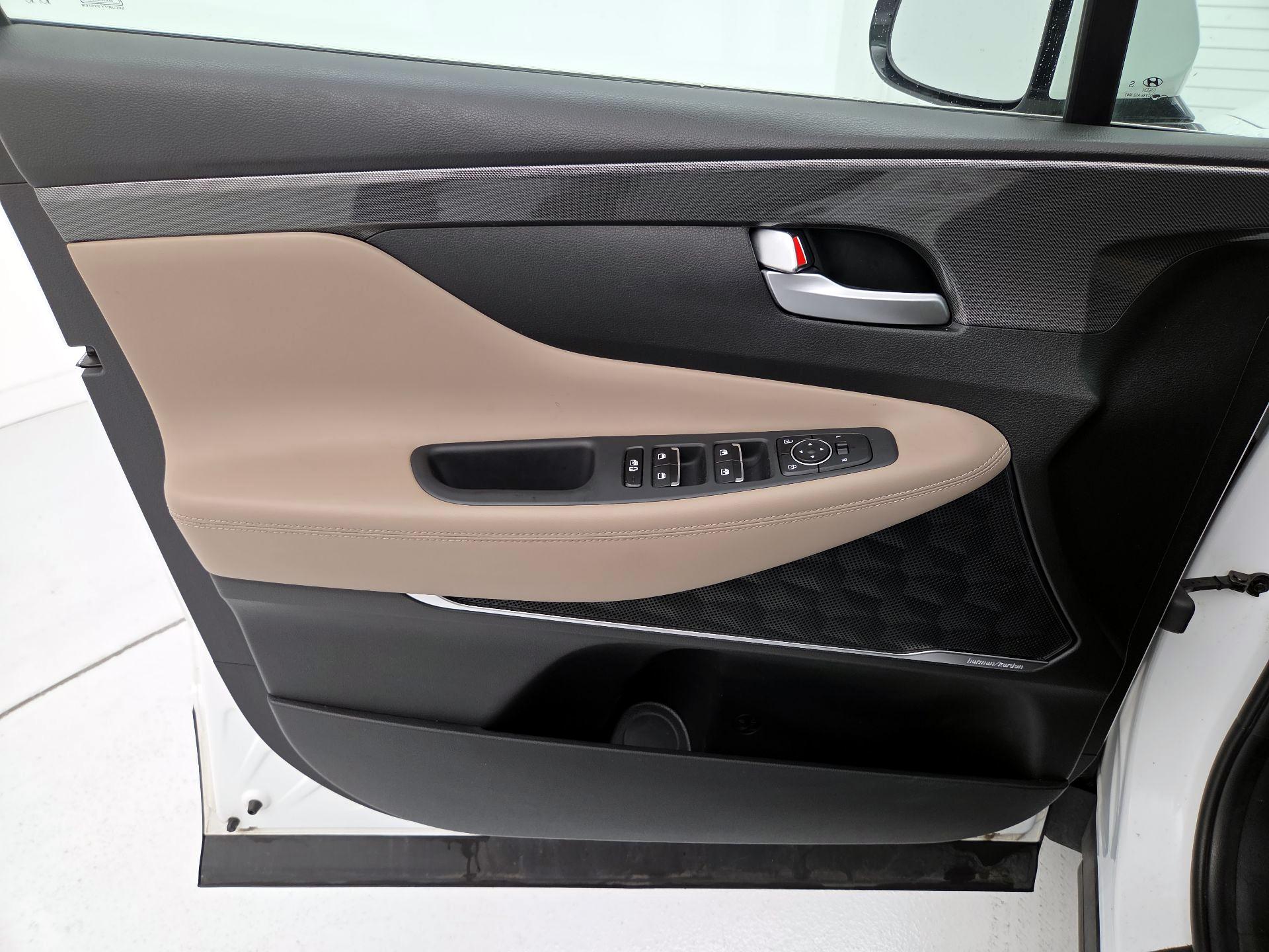 Thumbnail: 2023 Hyundai Santa Fe - 12