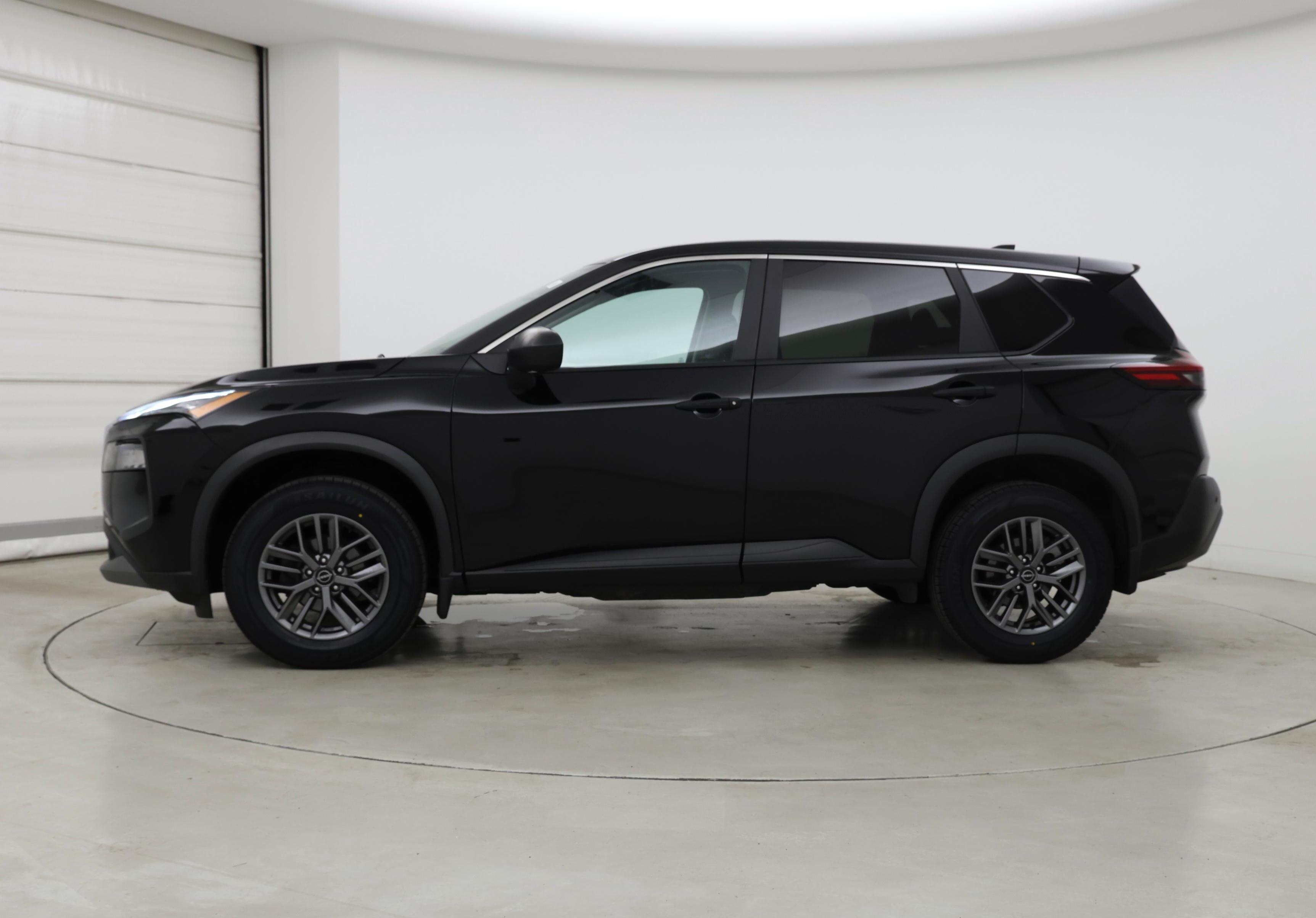 Thumbnail: 2023 Nissan Rogue - 3