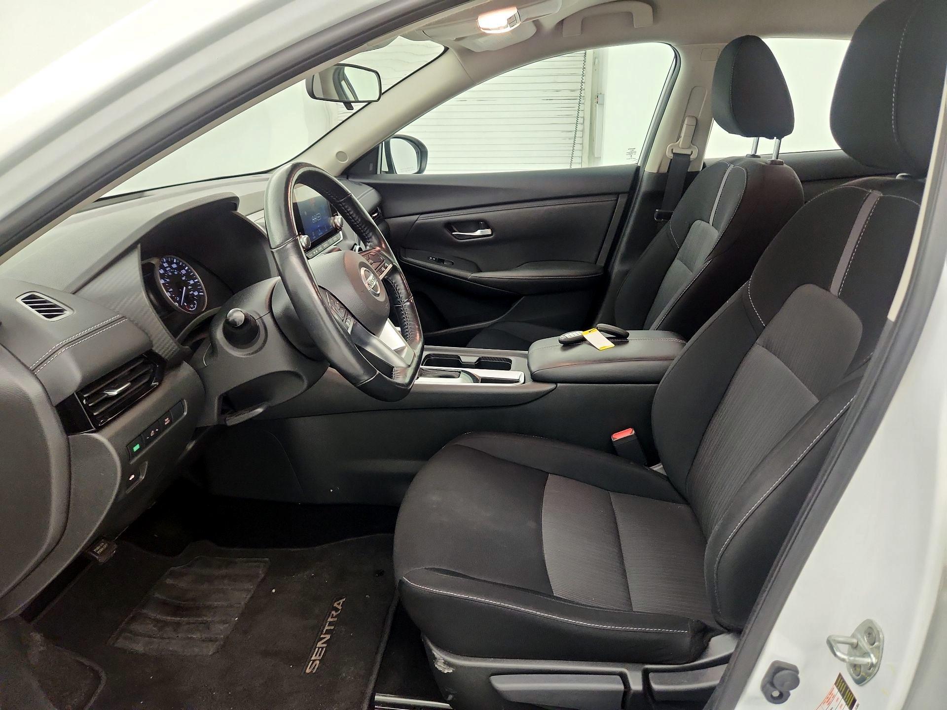 Thumbnail: 2023 Nissan Sentra - 9