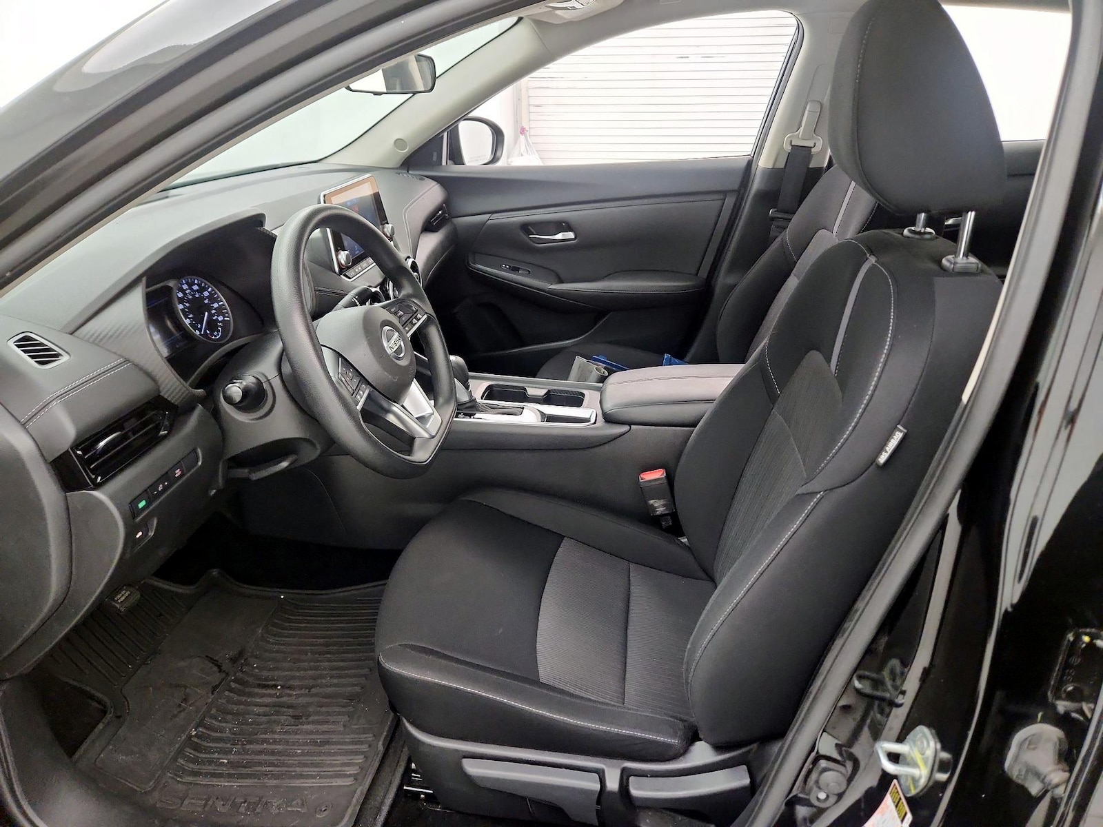 2023 Nissan Sentra SV - Photo 12