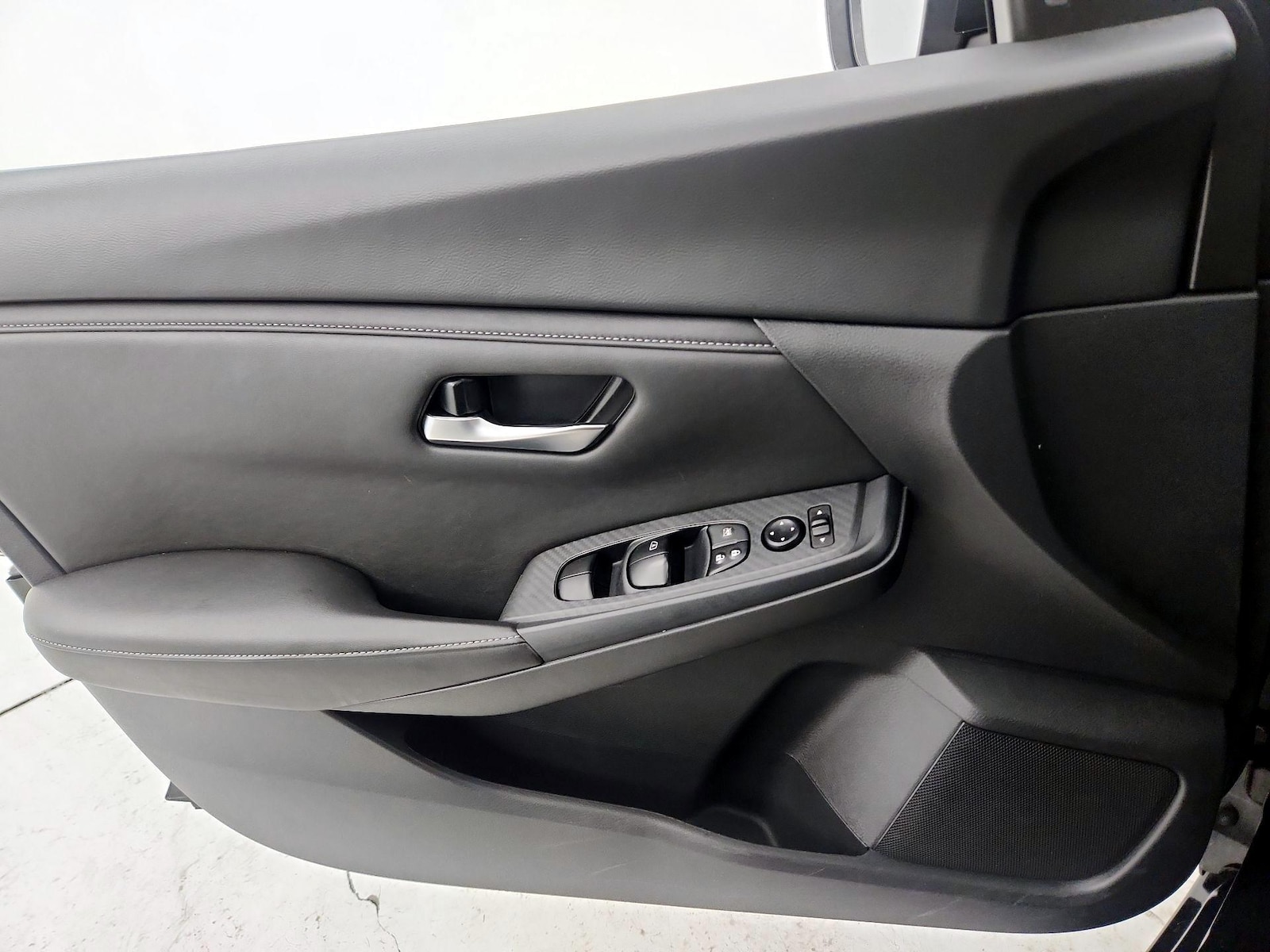2023 Nissan Sentra SV - Photo 13
