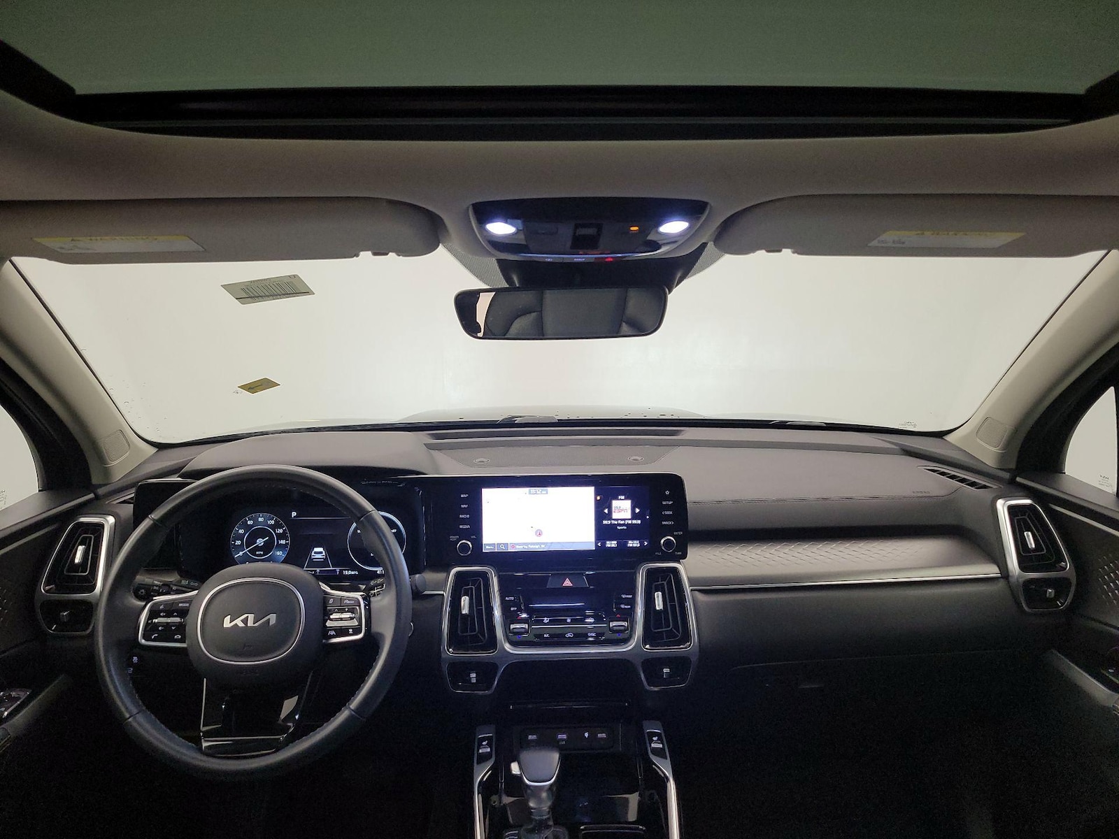 2023 Kia Sorento SX - Photo 10