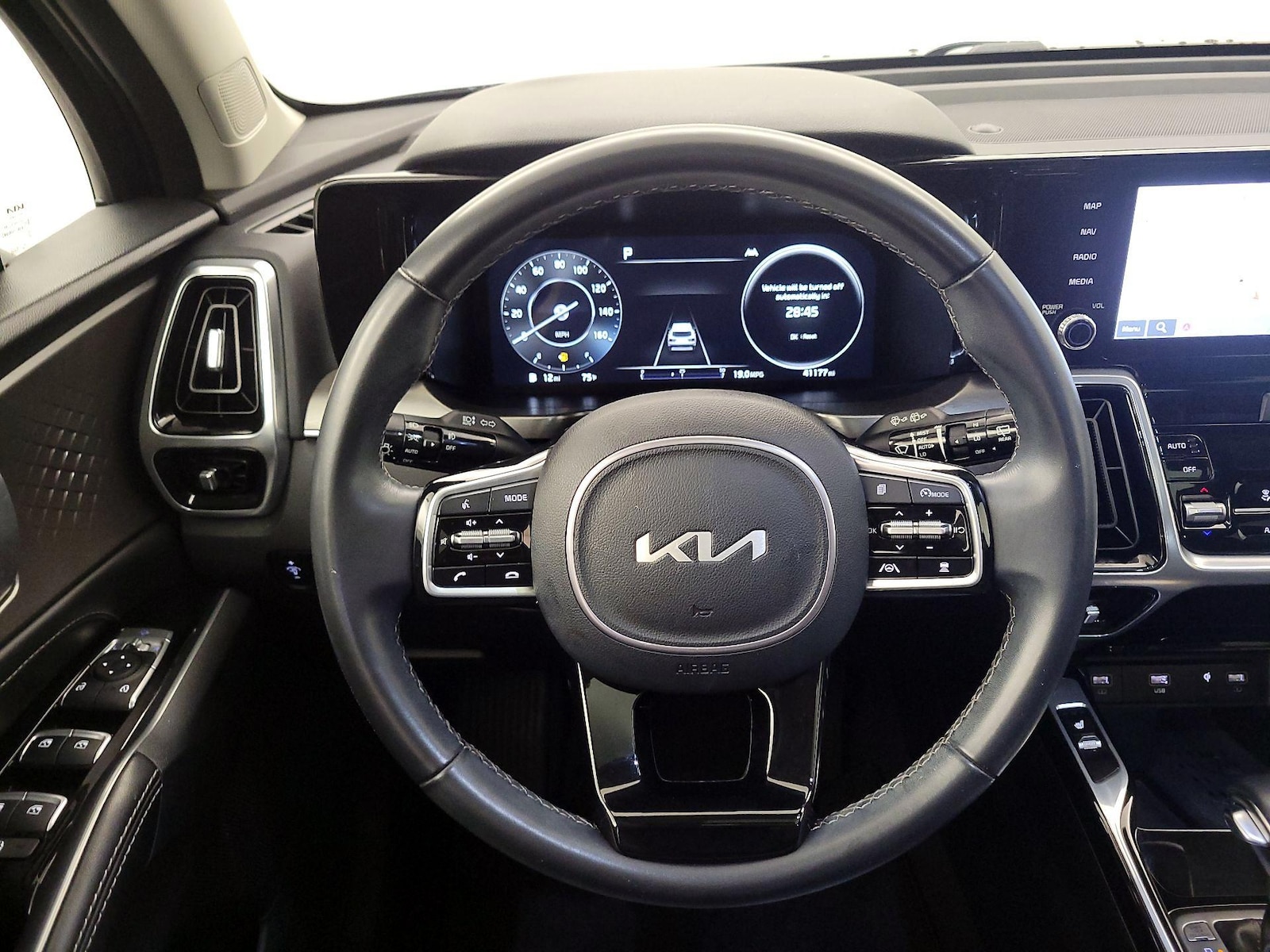 2023 Kia Sorento SX - Photo 11