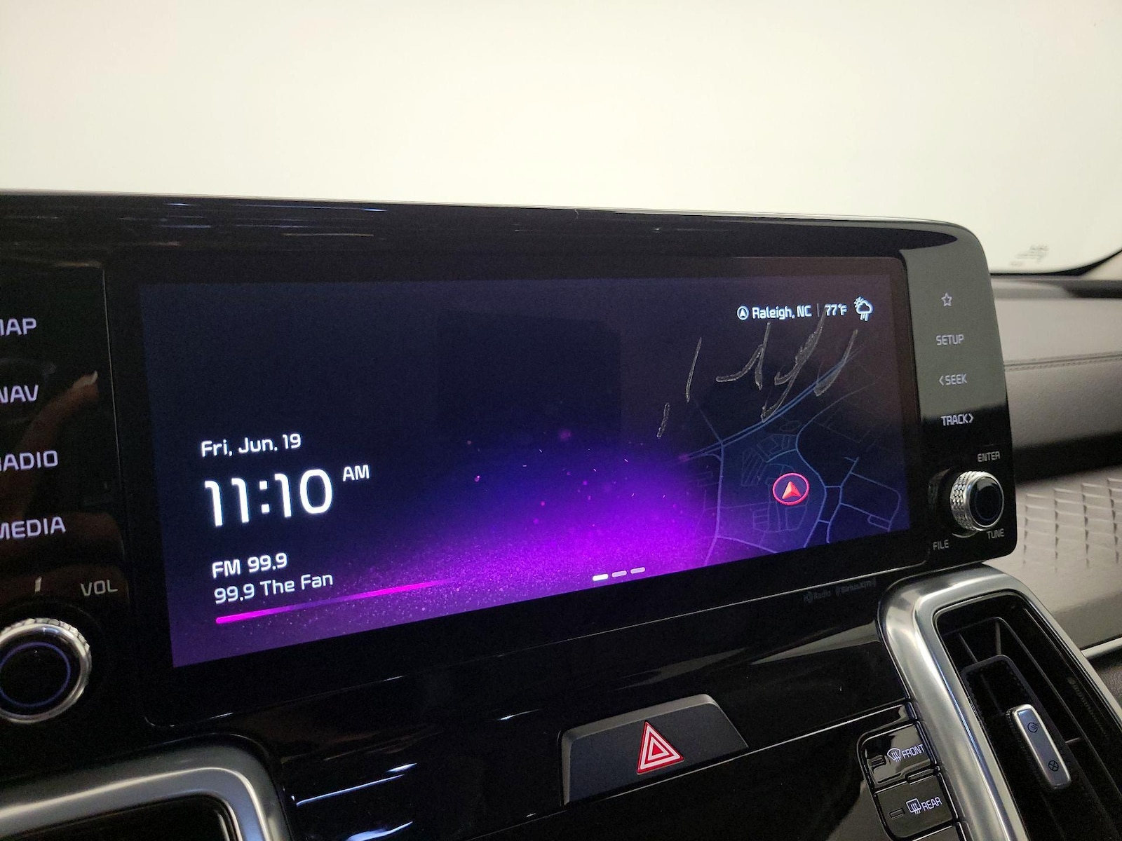 2023 Kia Sorento SX - Photo 17