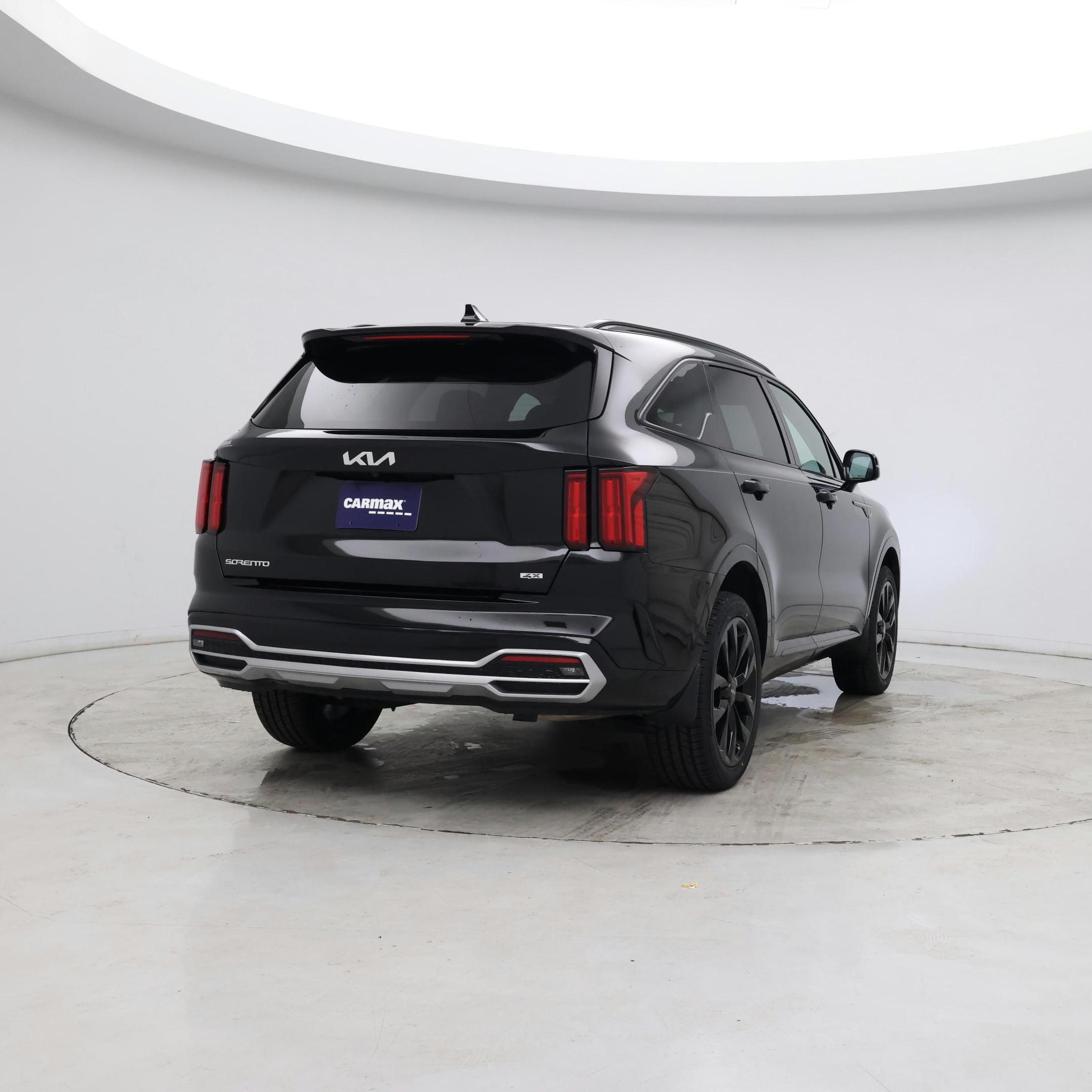 Thumbnail: 2023 Kia Sorento - 2
