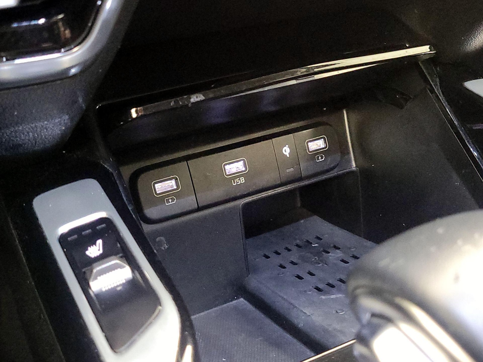 2023 Kia Sorento SX - Photo 20