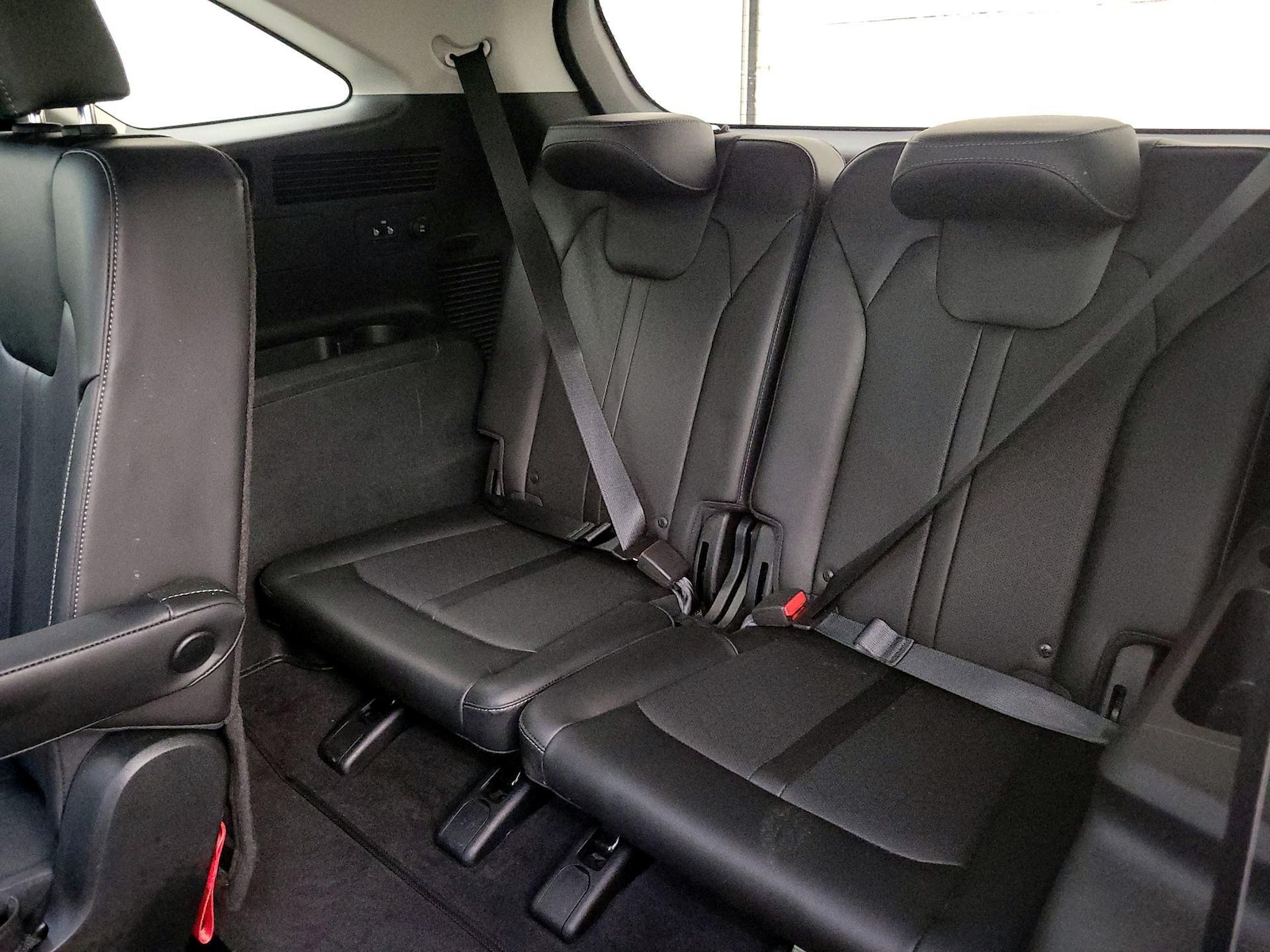 2023 Kia Sorento SX - Photo 23