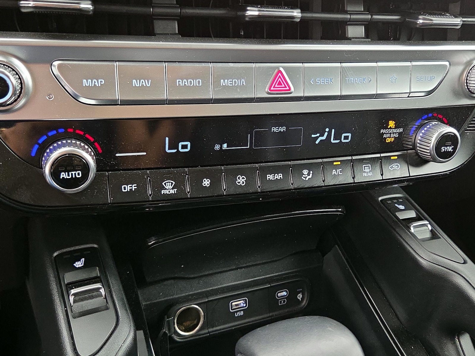2023 Kia Telluride S - Photo 18