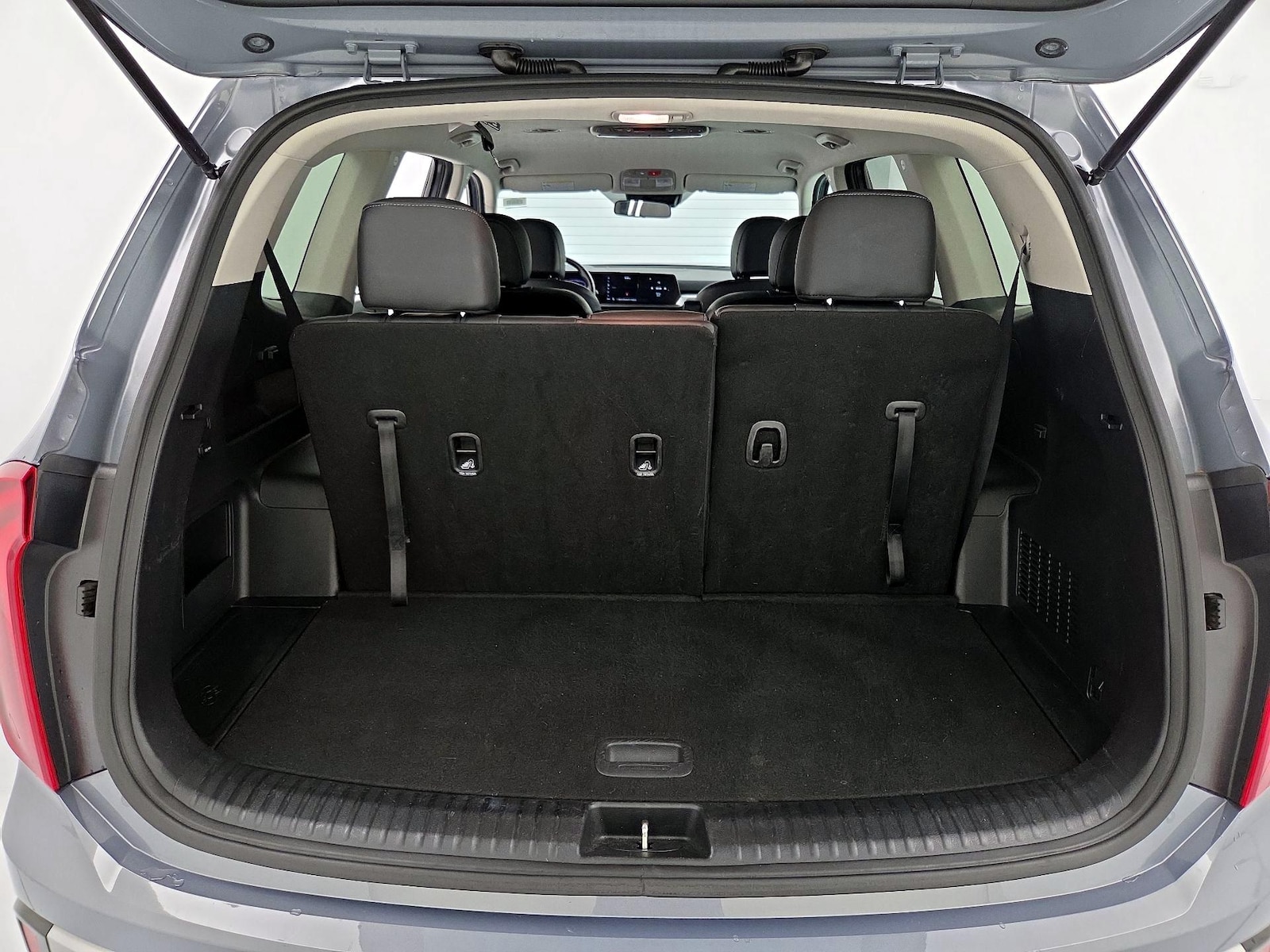 2023 Kia Telluride S - Photo 23