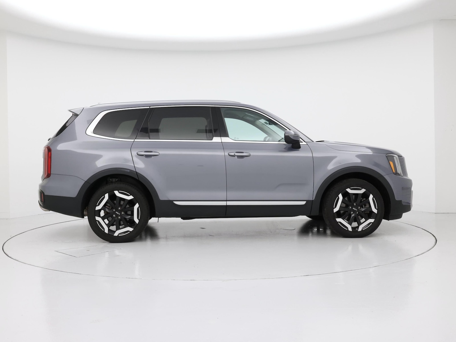 2023 Kia Telluride S - Photo 8
