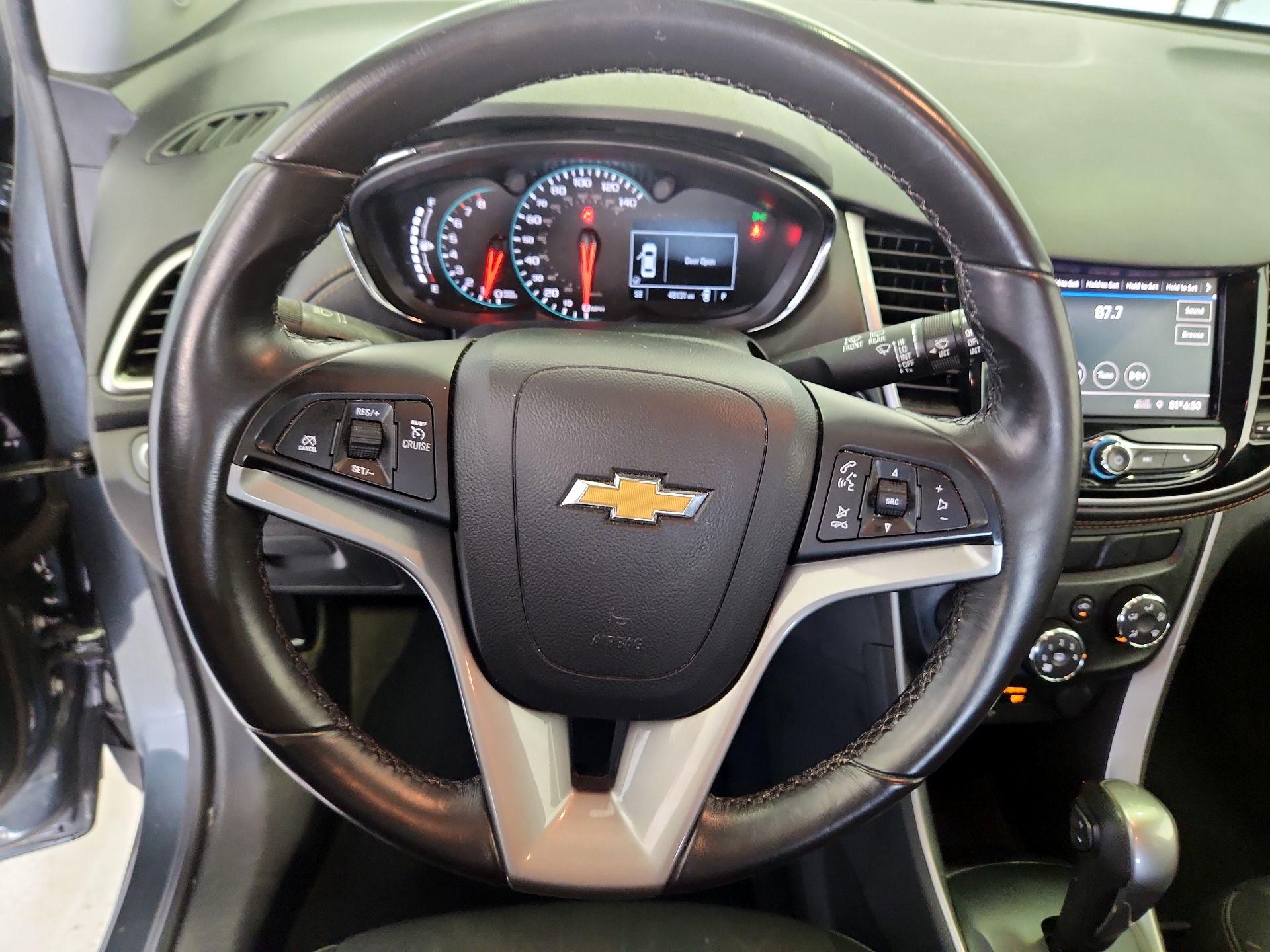 Thumbnail: 2022 Chevrolet Trax - 10
