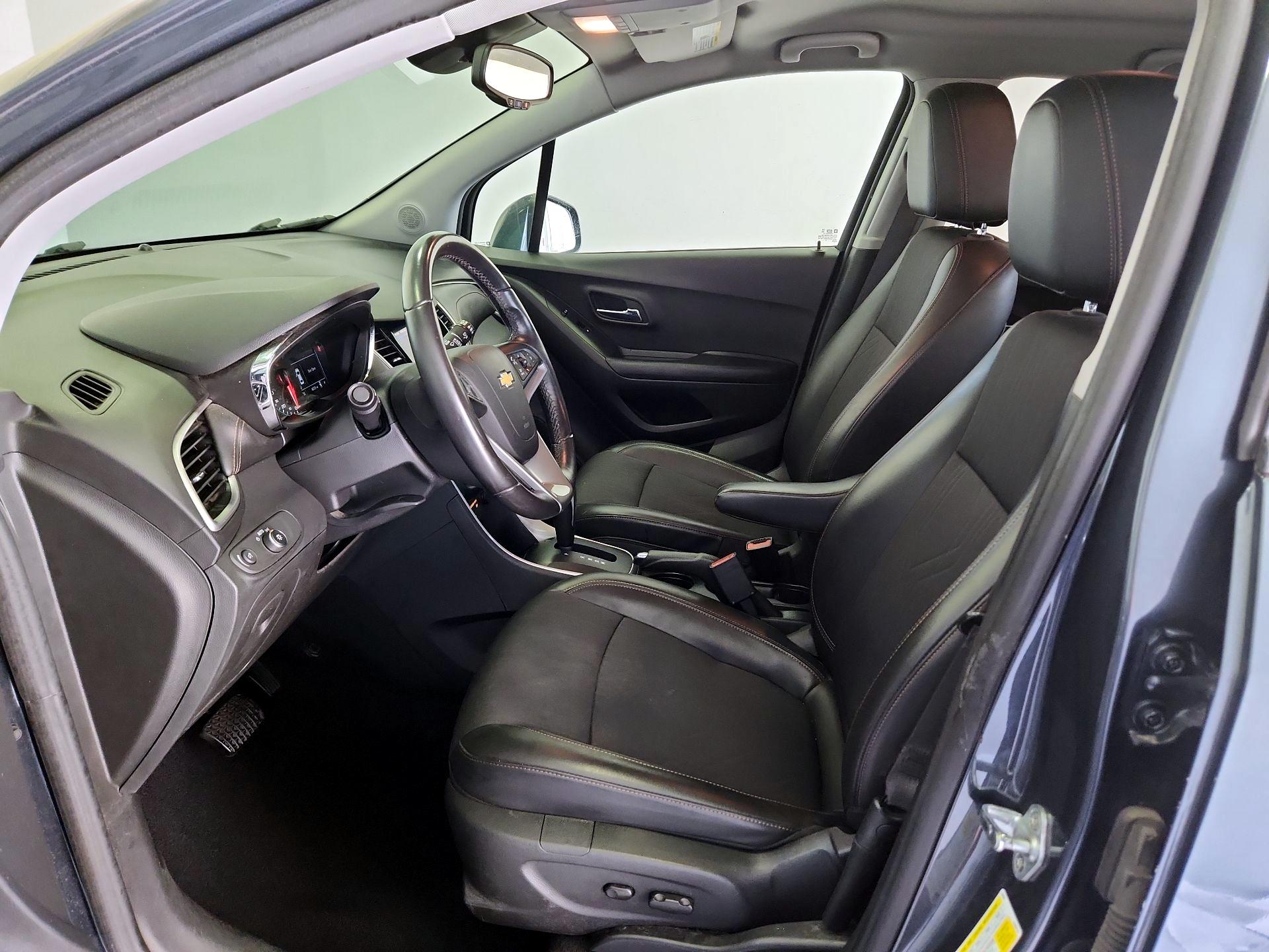 Thumbnail: 2022 Chevrolet Trax - 11