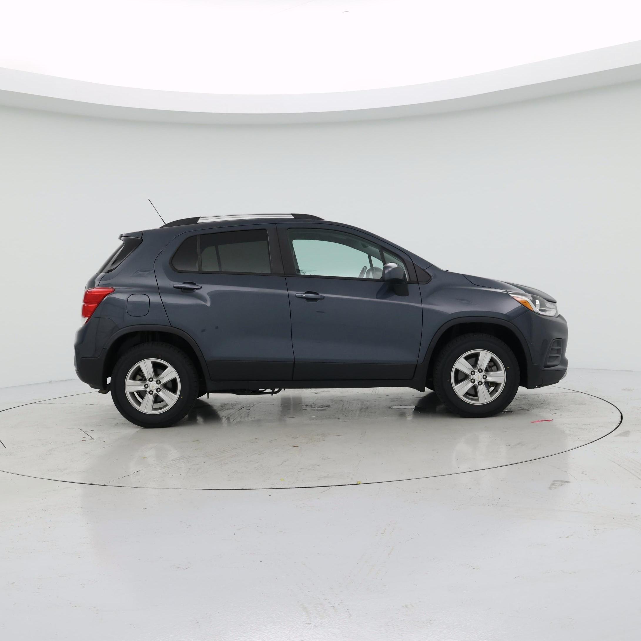 Thumbnail: 2022 Chevrolet Trax - 7