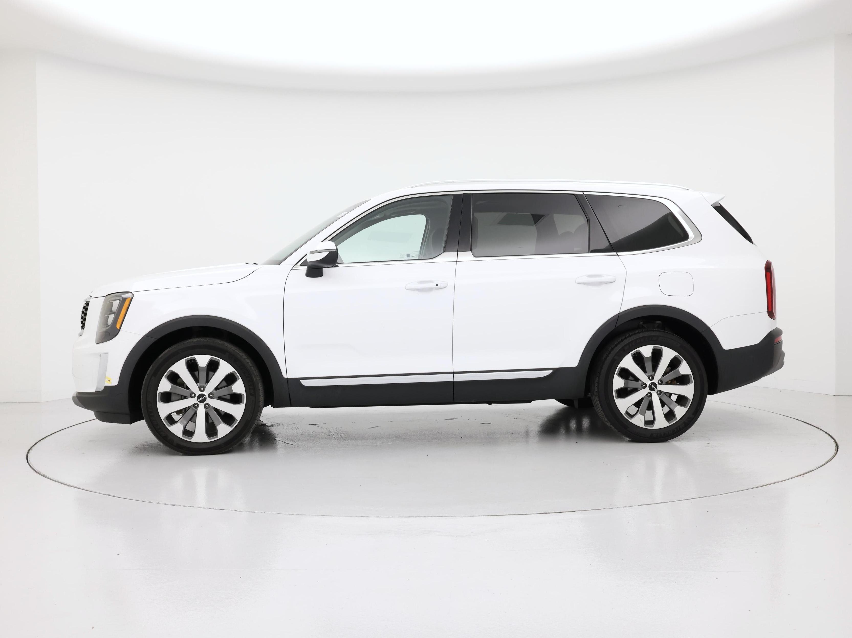 Thumbnail: 2022 Kia Telluride - 3