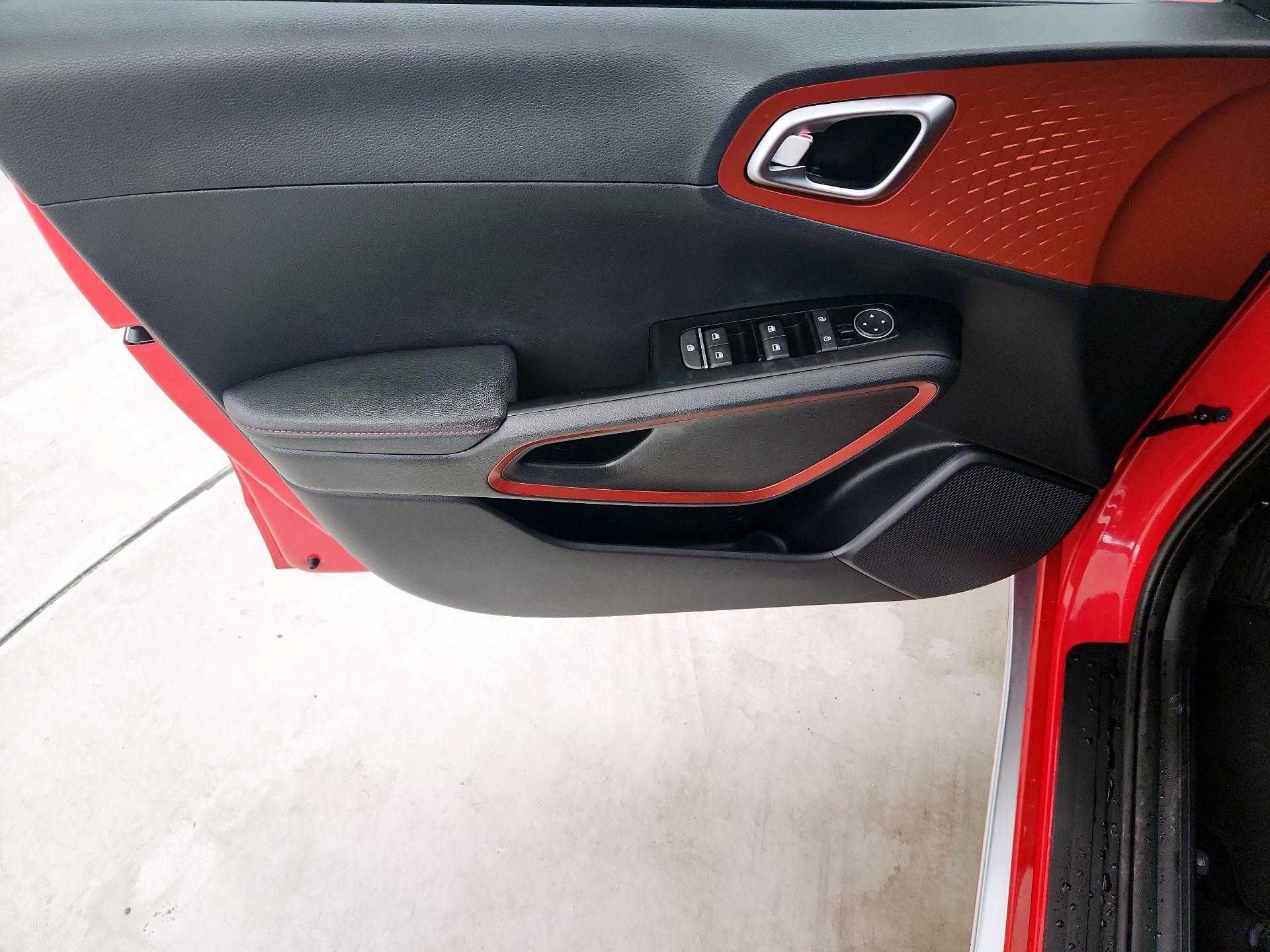 Thumbnail: 2023 Kia Soul - 12