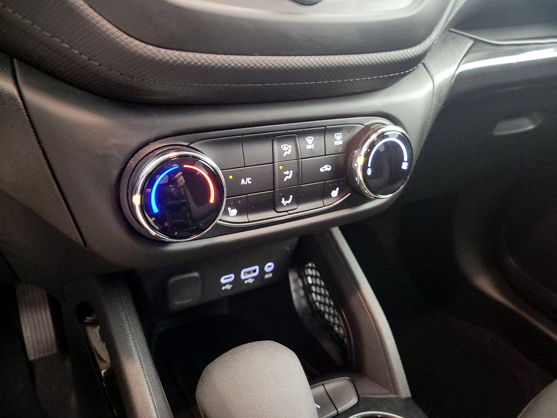 Thumbnail: 2023 Chevrolet TrailBlazer - 16