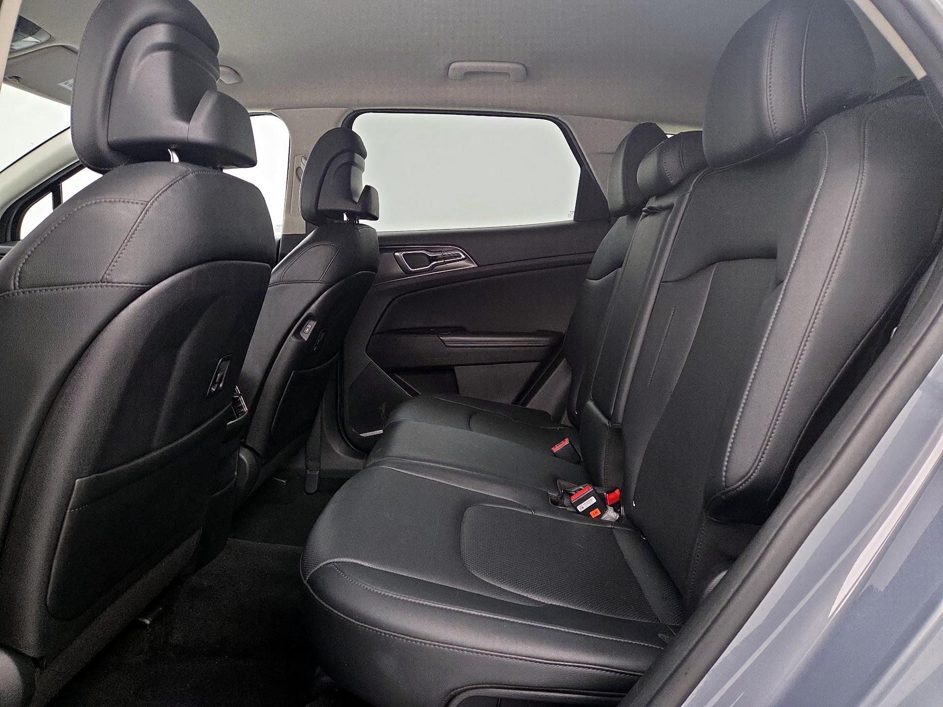 Thumbnail: 2023 Kia Sportage - 20