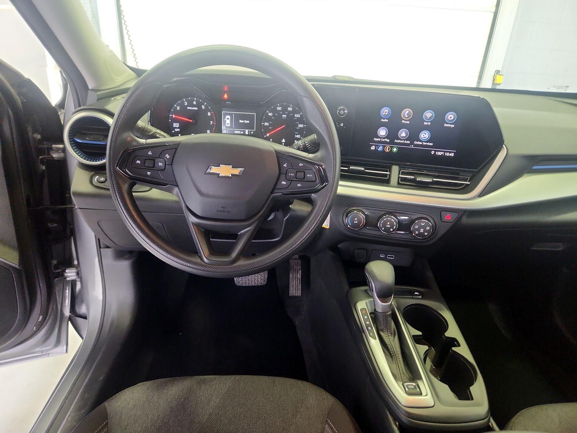 Thumbnail: 2024 Chevrolet Trax - 9