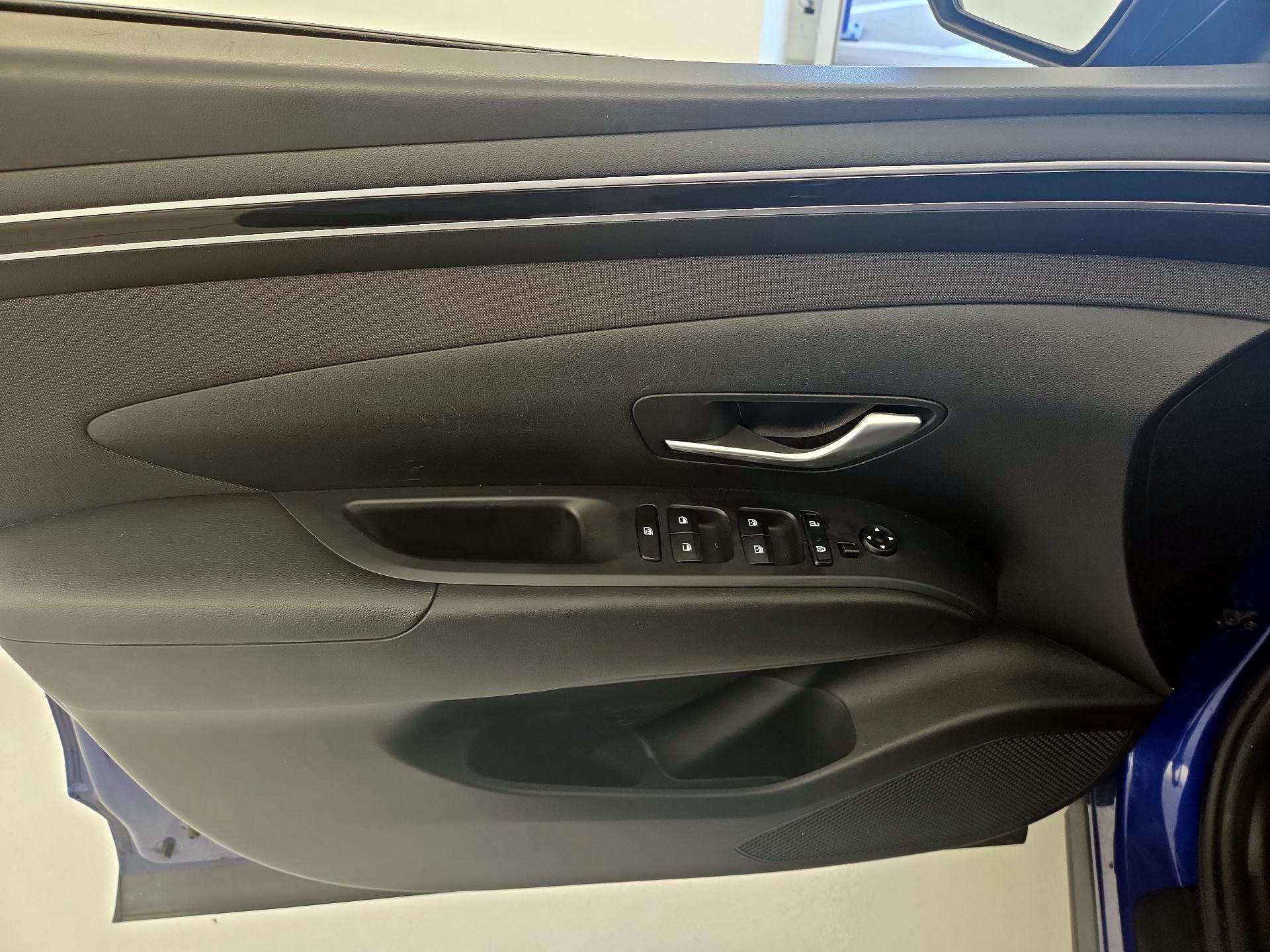 Thumbnail: 2023 Hyundai Tucson - 12