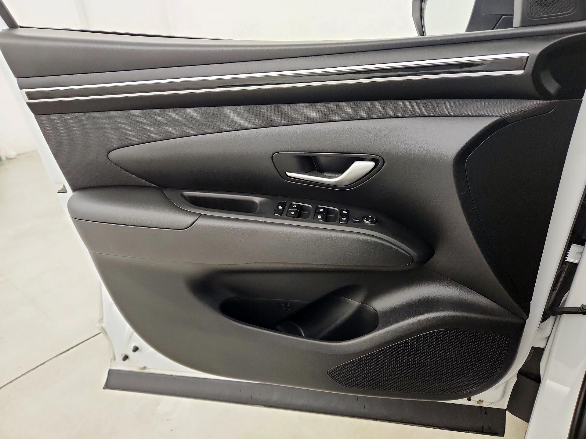 Thumbnail: 2023 Hyundai Tucson - 12