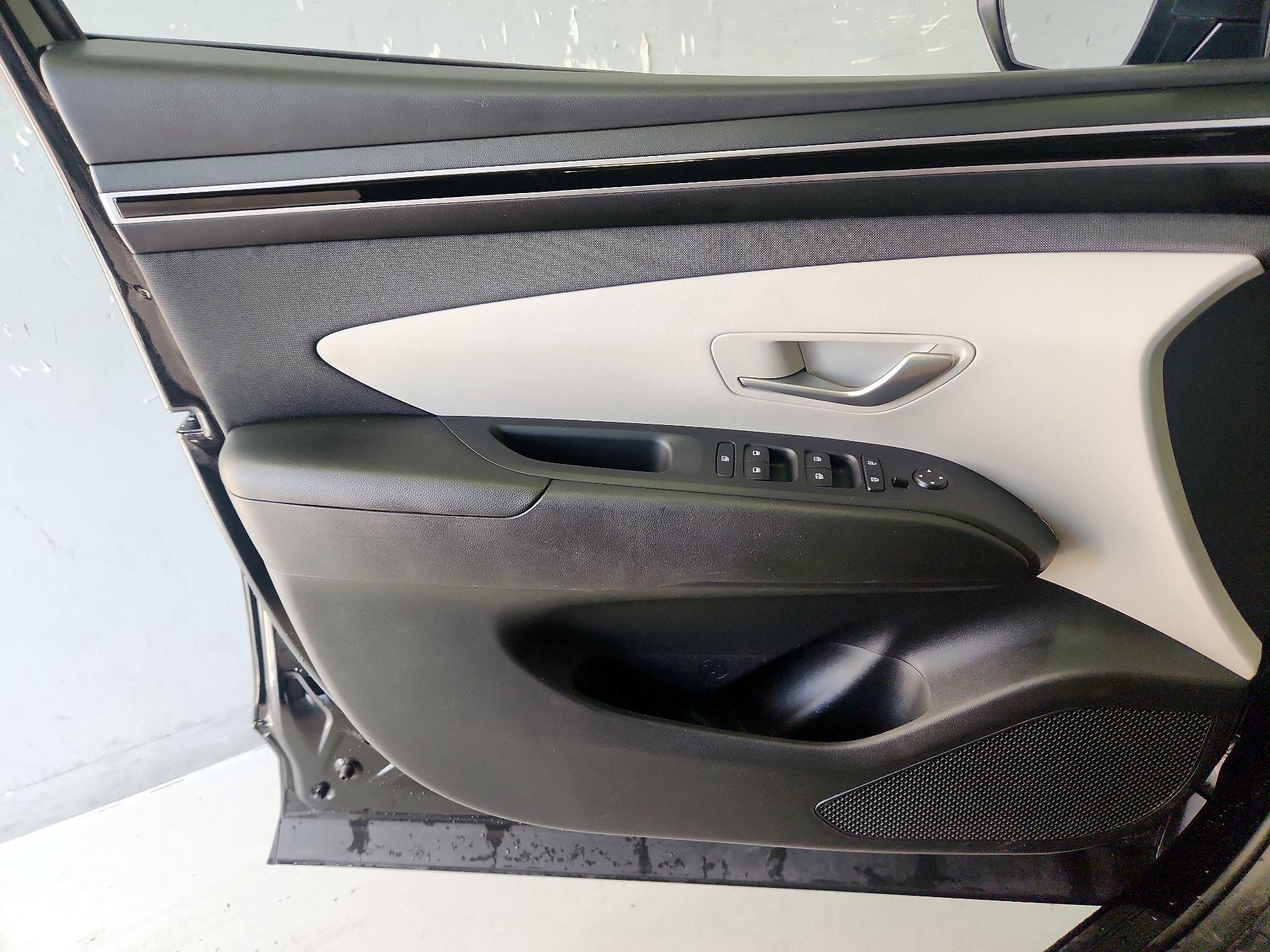 Thumbnail: 2023 Hyundai Tucson - 12