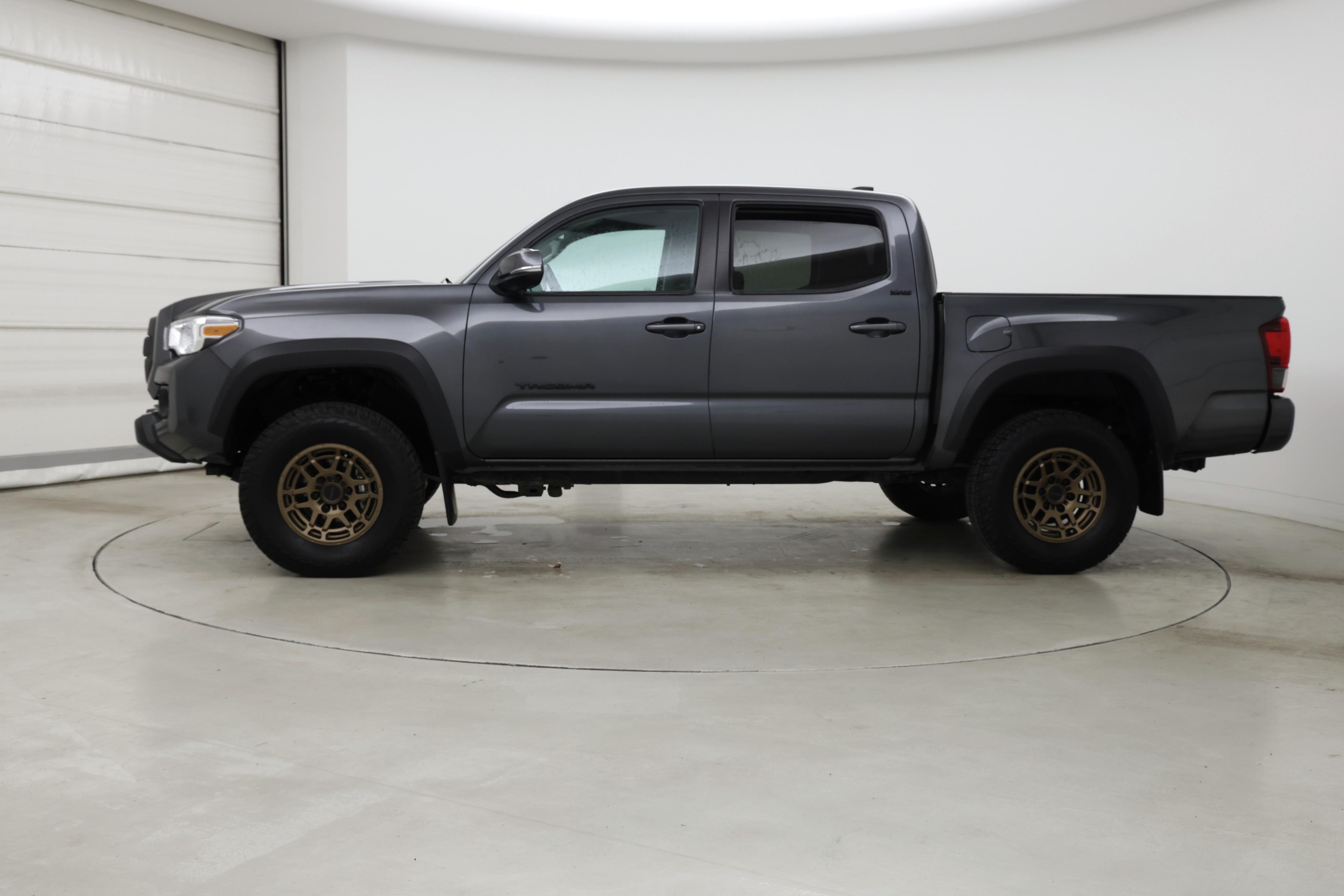 Thumbnail: 2023 Toyota Tacoma - 3